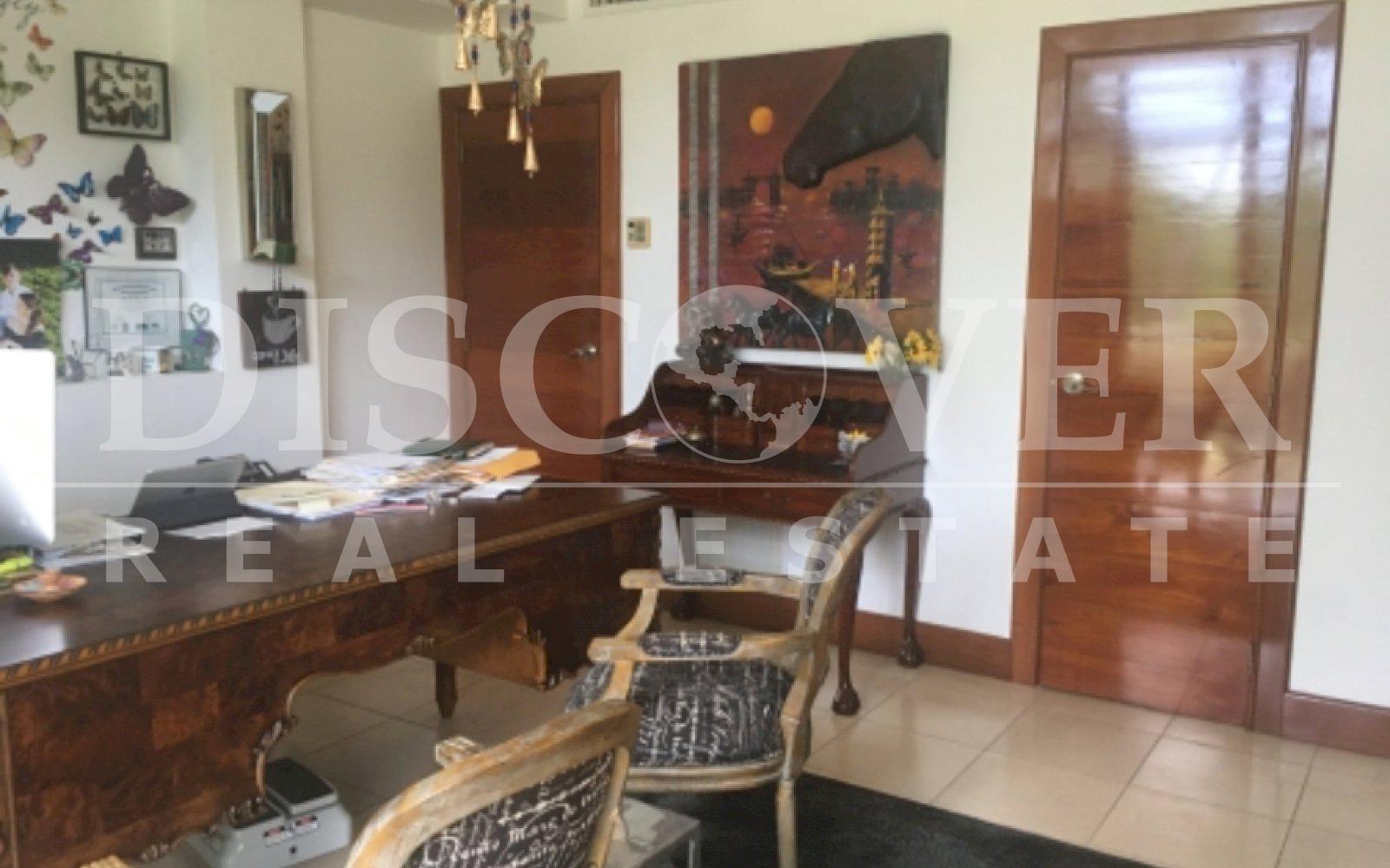  Beautiful House with large gardens, pool for Rent in Ticomo Sur ID 12004