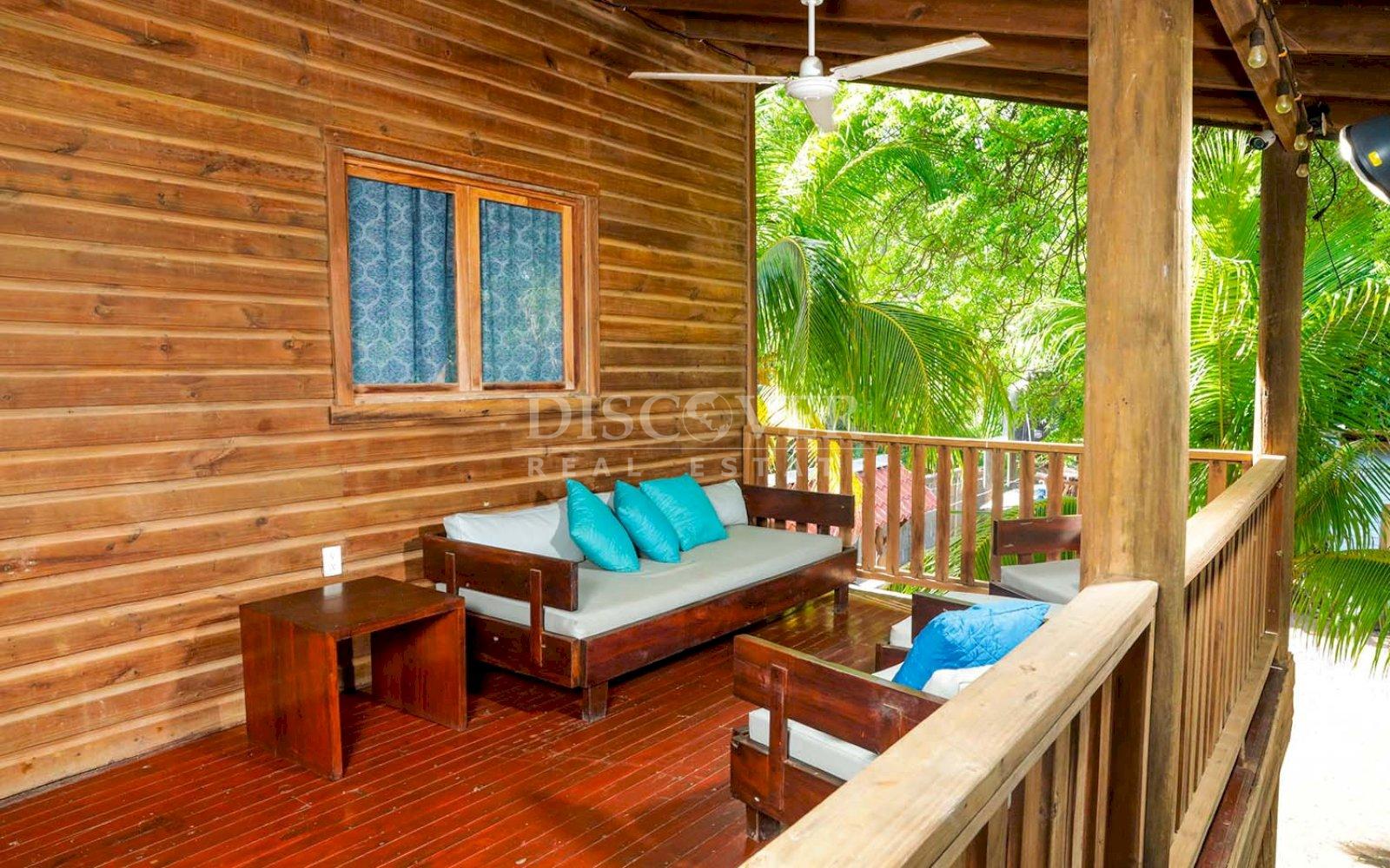  Beach house for rent in Quizalá beach