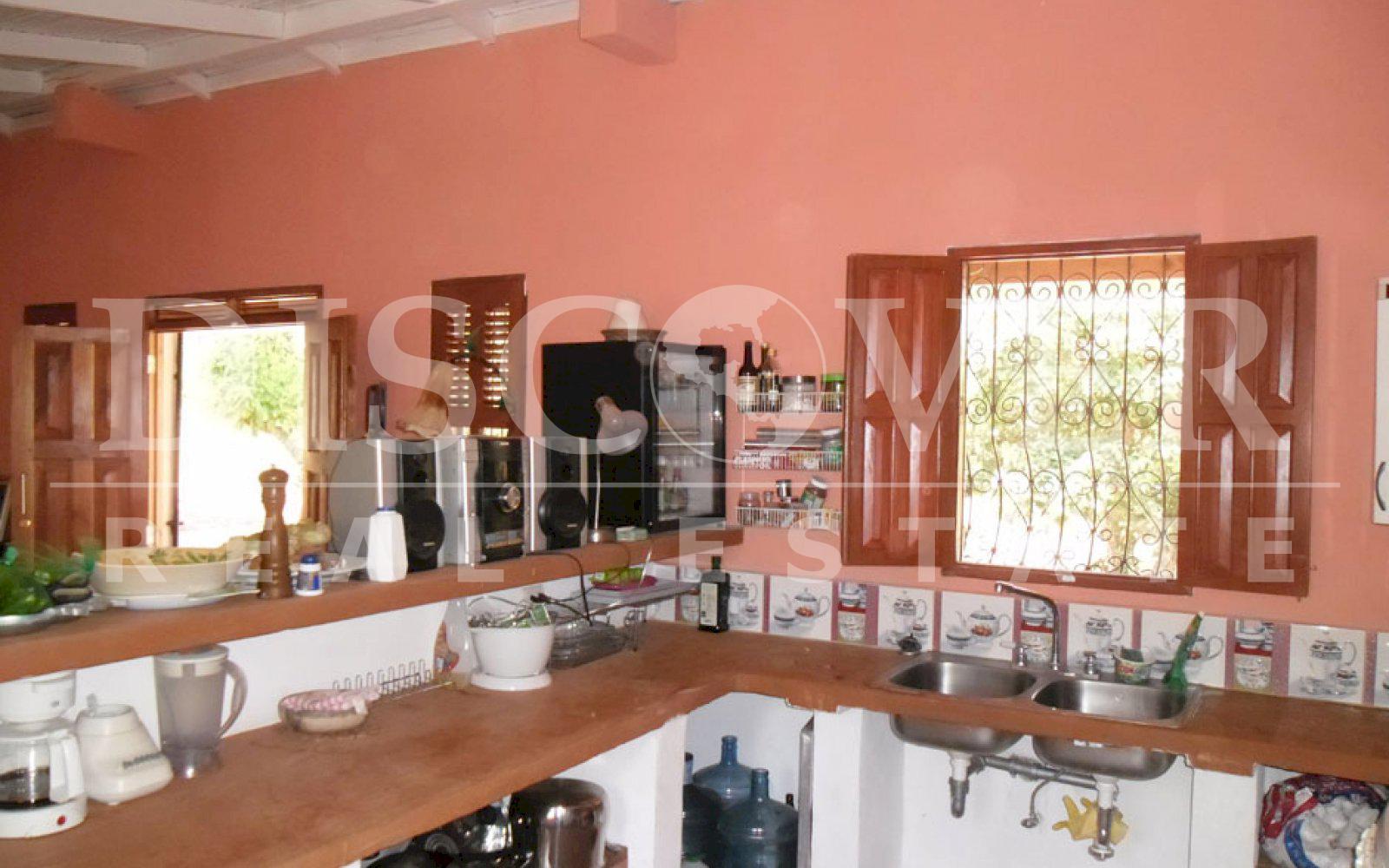 https://images.discovernica.com/propiedad/1600/Casa_Rural_a_la_Venta_en_Granada_7_.jpg