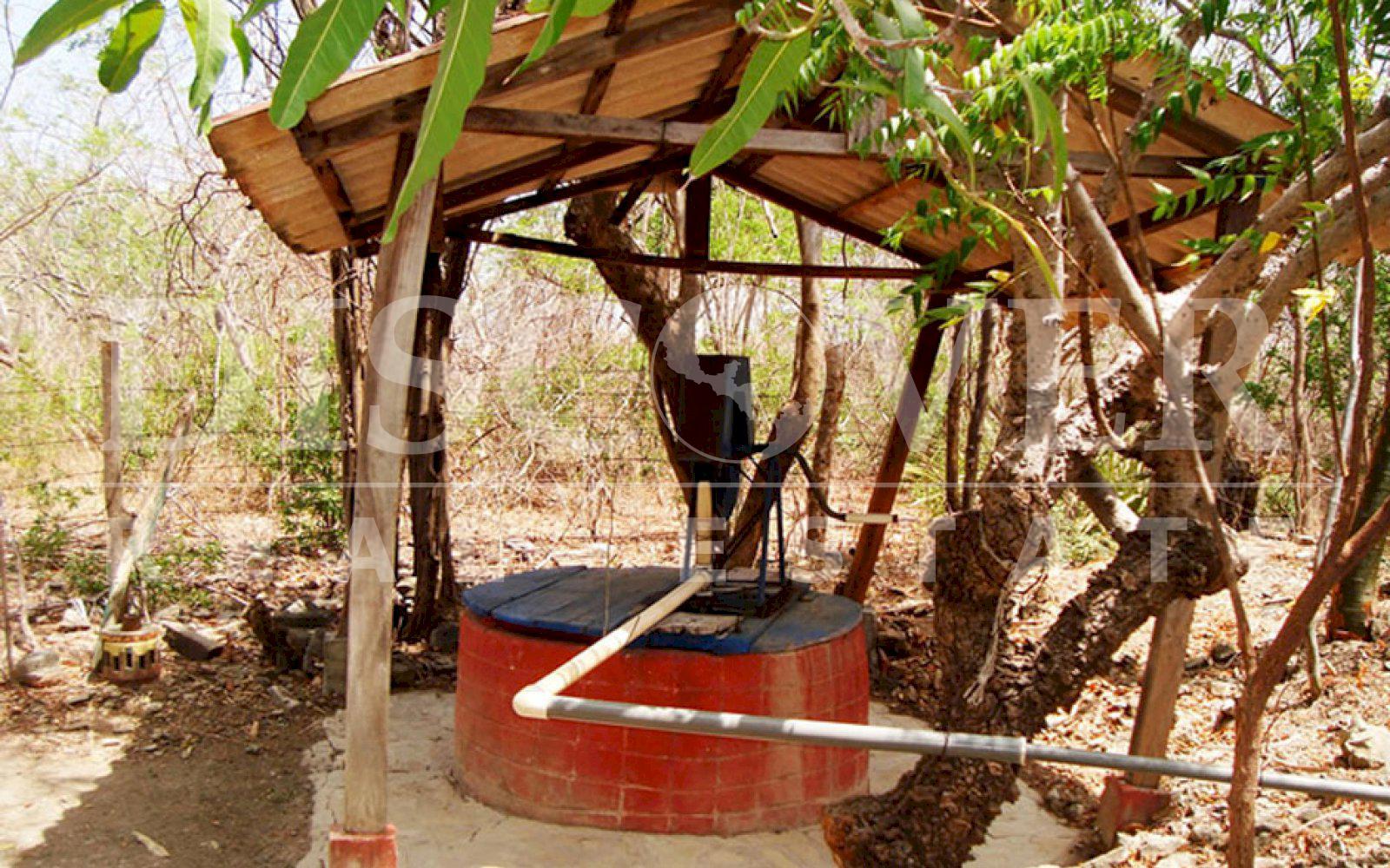 https://images.discovernica.com/propiedad/1600/Casa_de_Playa_En_El_Velero_1_.jpg