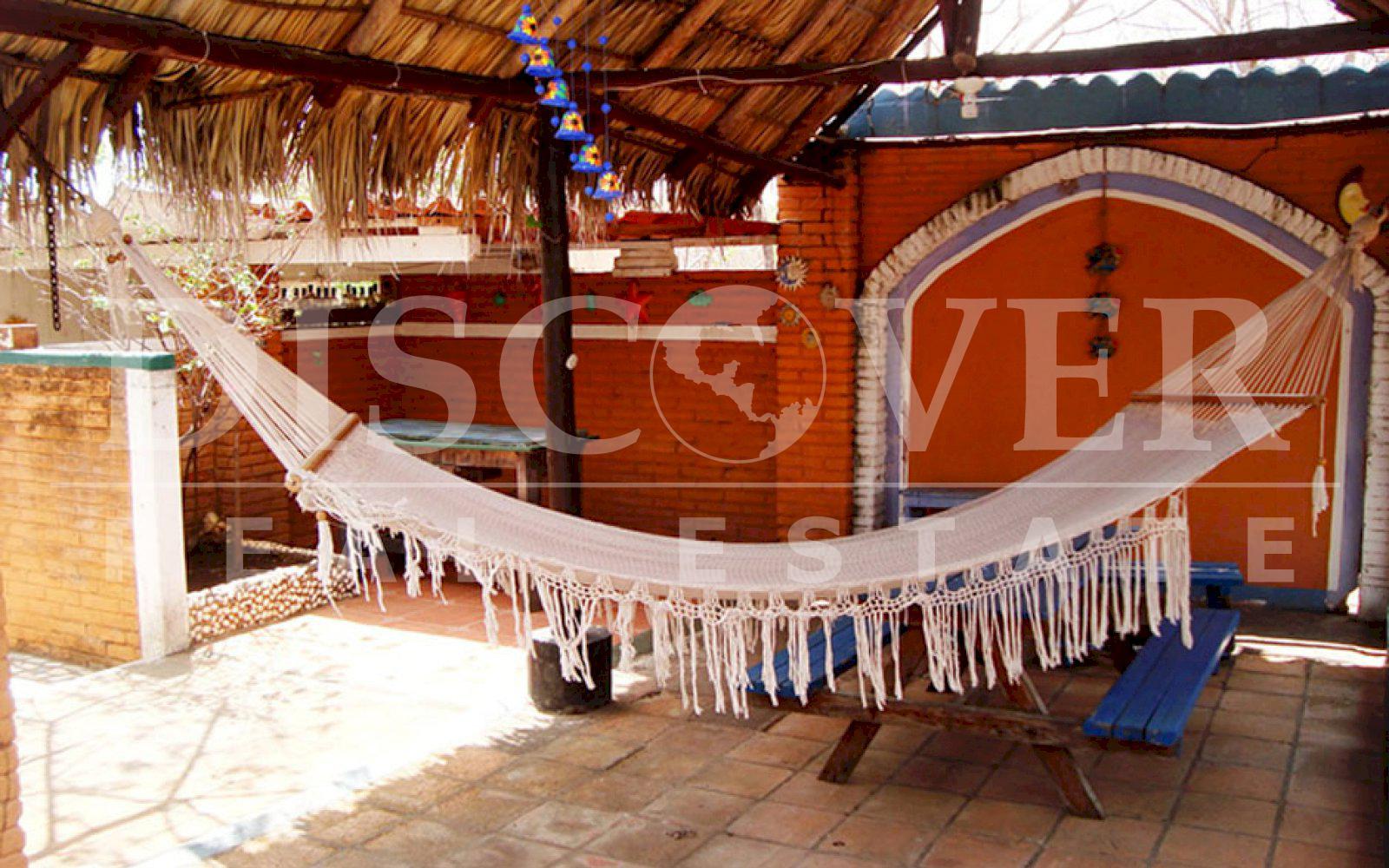 https://images.discovernica.com/propiedad/1600/Casa_de_Playa_En_El_Velero_7_.jpg