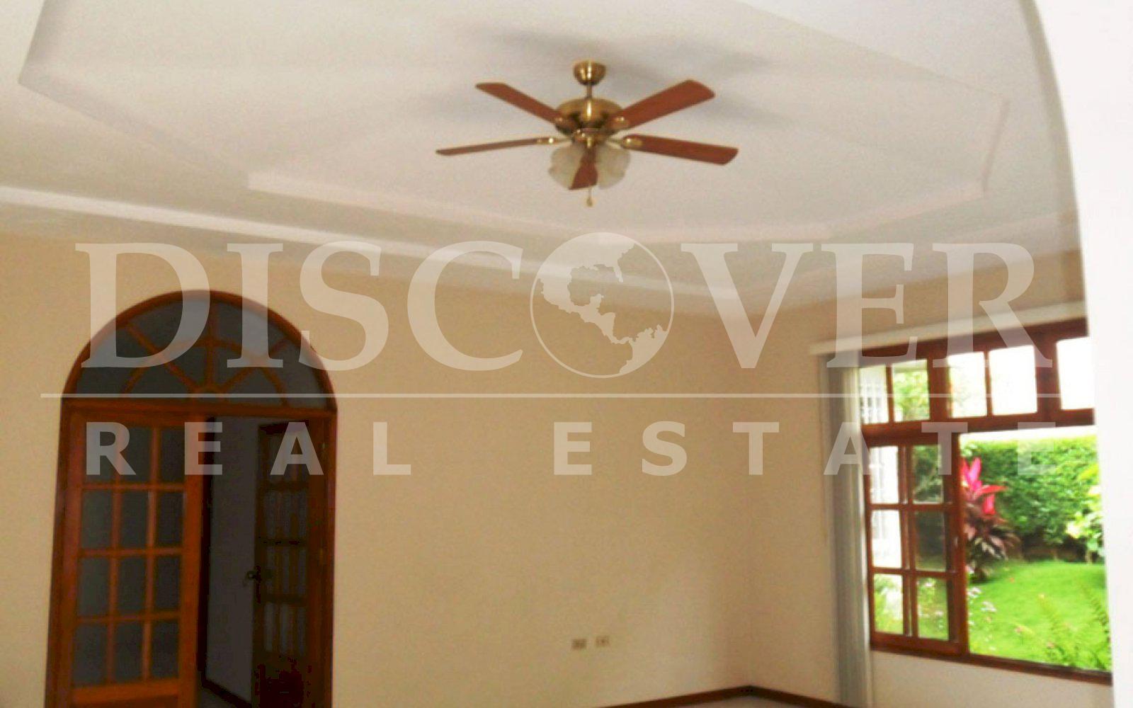 https://images.discovernica.com/propiedad/1600/Casa_en_Alquiler_Las_Colinas_7089_5_.jpg