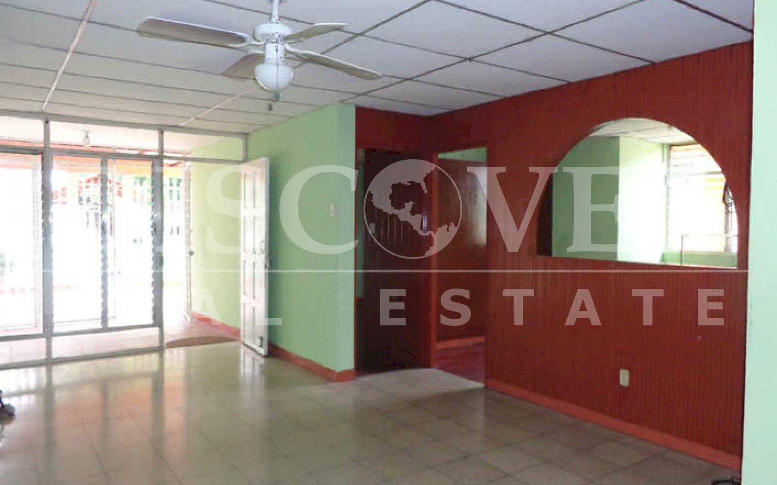  House for rent in Altamira suitable for housing or office ID 8257