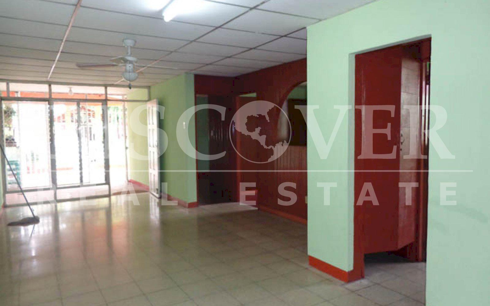  House for rent in Altamira suitable for housing or office ID 8257