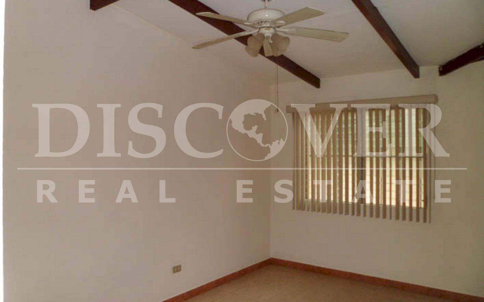  House for Rent in the Colinas ID 8270