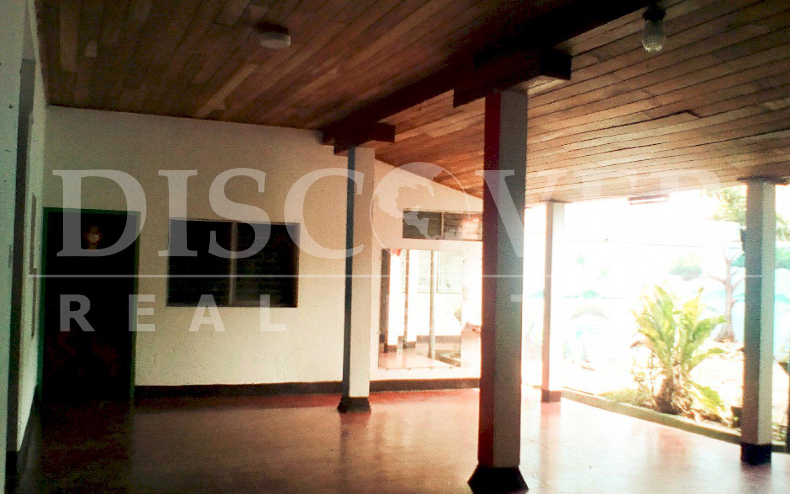 https://images.discovernica.com/propiedad/1600/Casa_venta_granada_id_10996.jpg