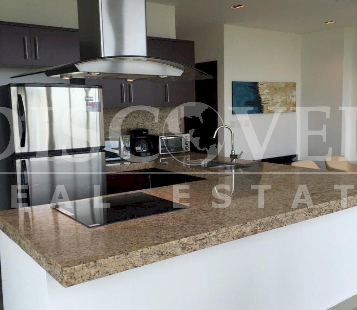  Fully furnished apartment for rent in Condominio Pinares de Santo Domingo.