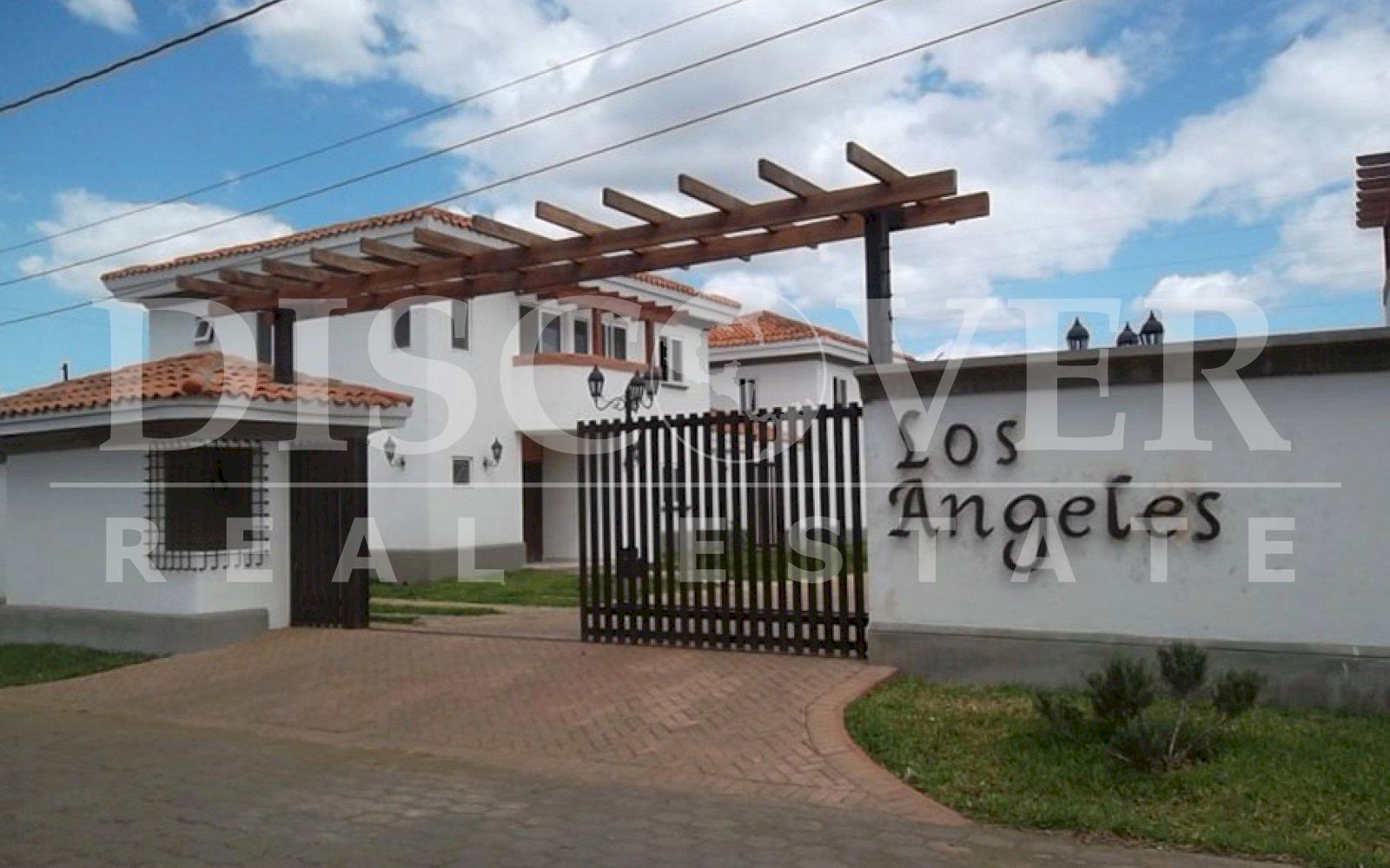  Houses for Rent in Condominium Los Angeles in Las Colinas ID 7995