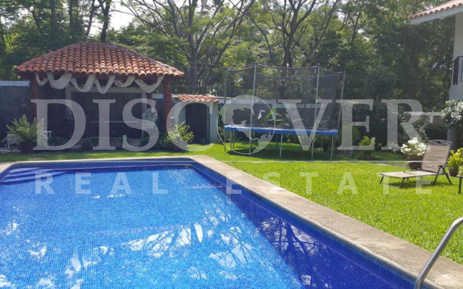 https://images.discovernica.com/propiedad/1600/Cristian_Vallejo_4.jpg