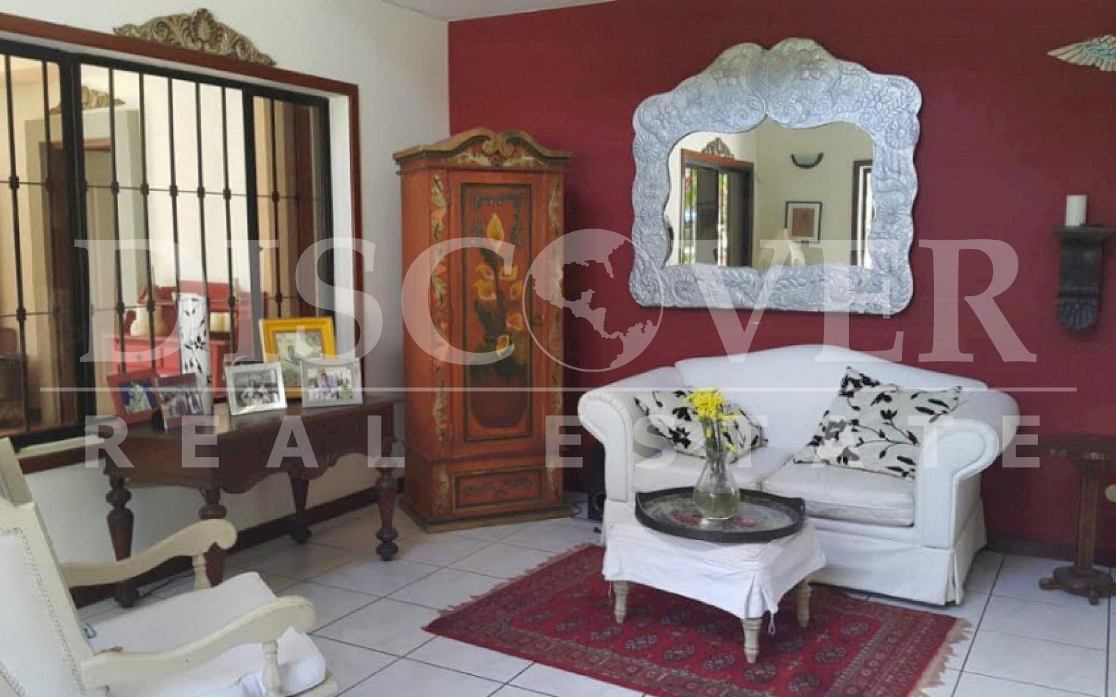 https://images.discovernica.com/propiedad/1600/Cristian_Vallejo_6.jpg