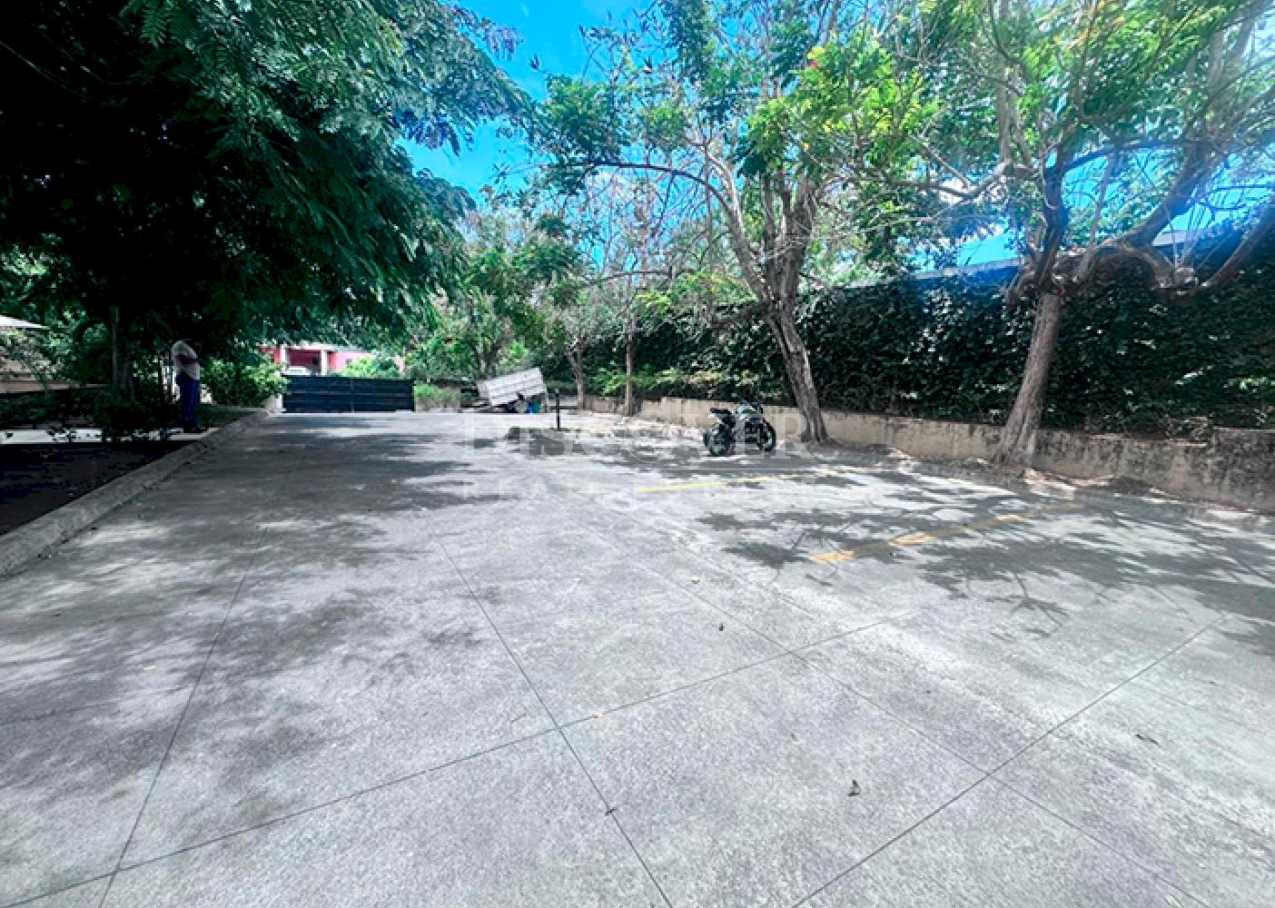  Apartment complex for sale/rent in Las Colinas