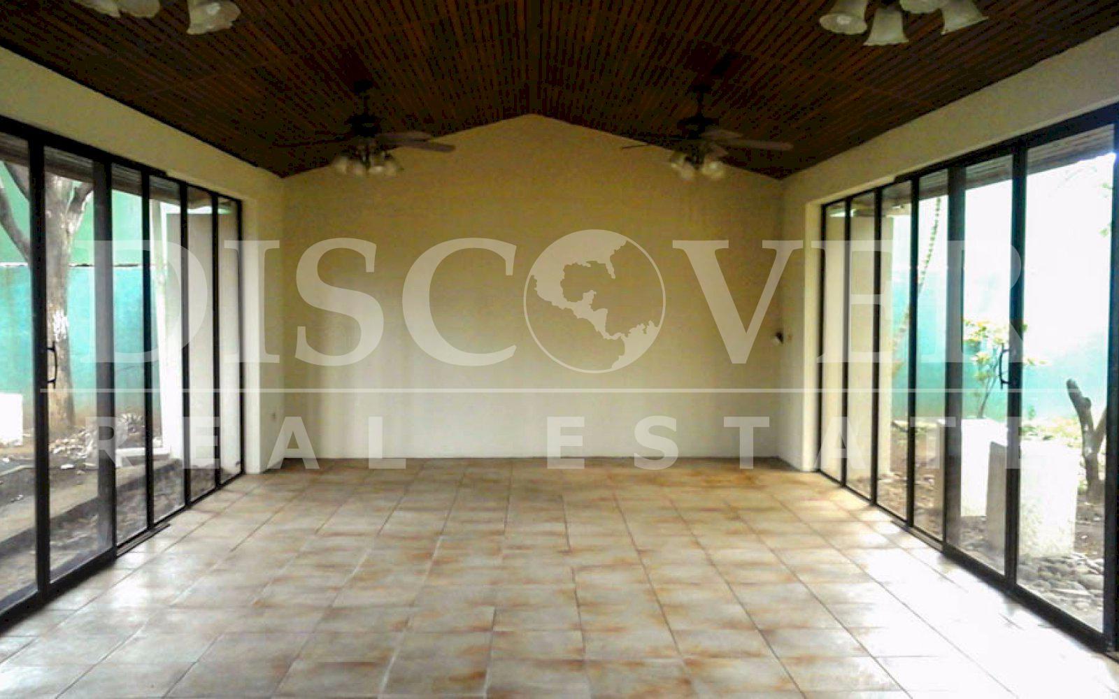 https://images.discovernica.com/propiedad/1600/Edificio_comercial_renta_venta_bolonia_ideal_para_oficinas_ID11216_4.jpg