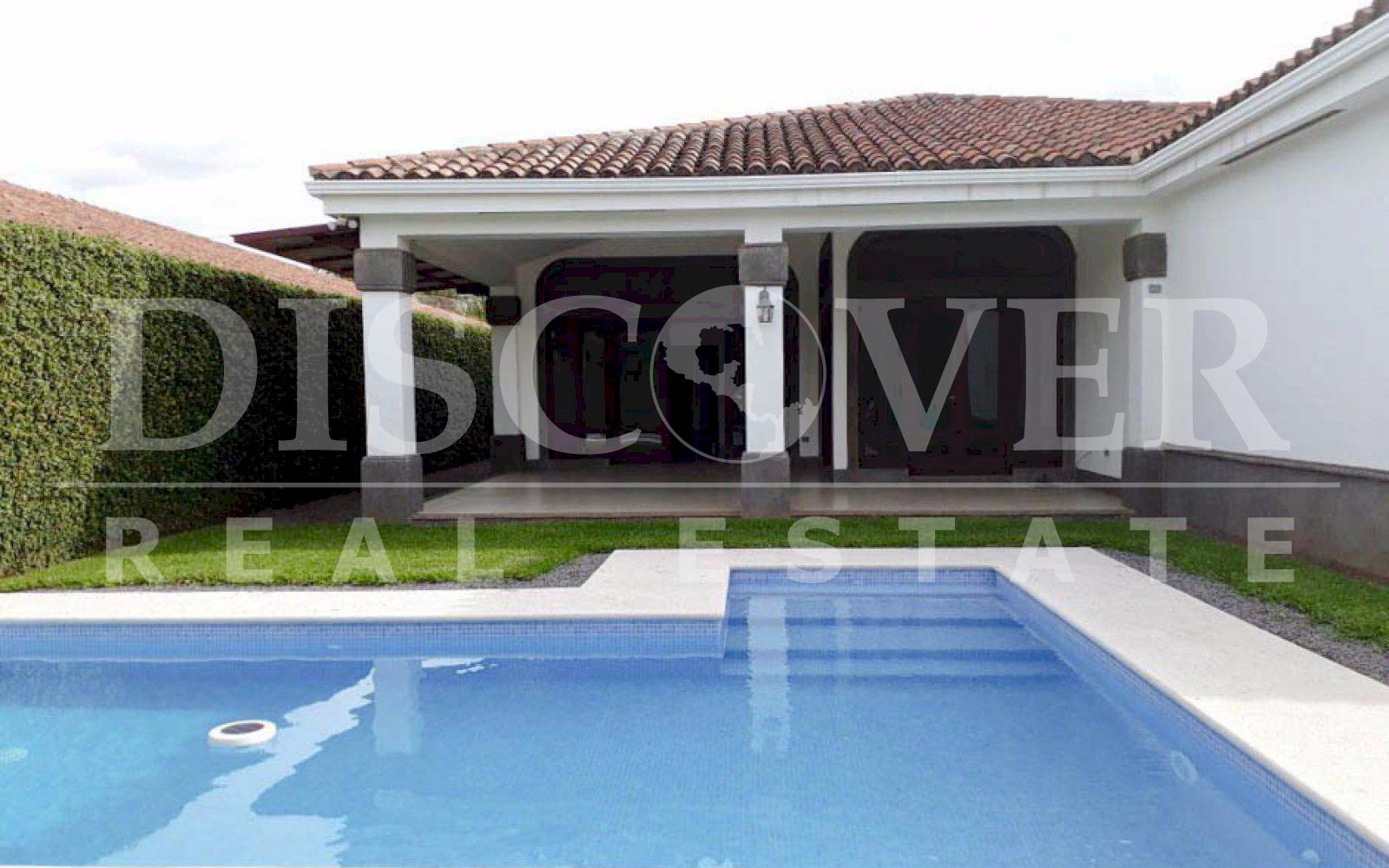 https://images.discovernica.com/propiedad/1600/Espectacular_casa_venta_renta_estancia_santo_domingo_4_habitaciones_4.5_ba_os_venta_ID11269_2.jpg