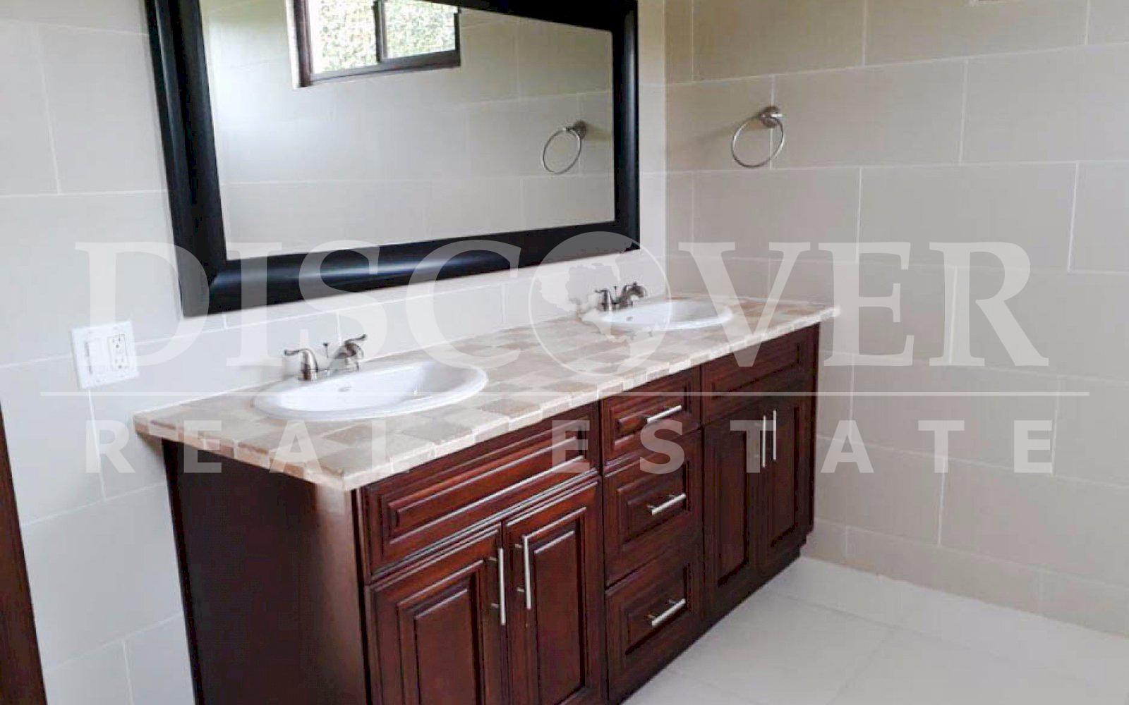 https://images.discovernica.com/propiedad/1600/Espectacular_casa_venta_renta_estancia_santo_domingo_4_habitaciones_4.5_ba_os_venta_ID11269_3.jpg