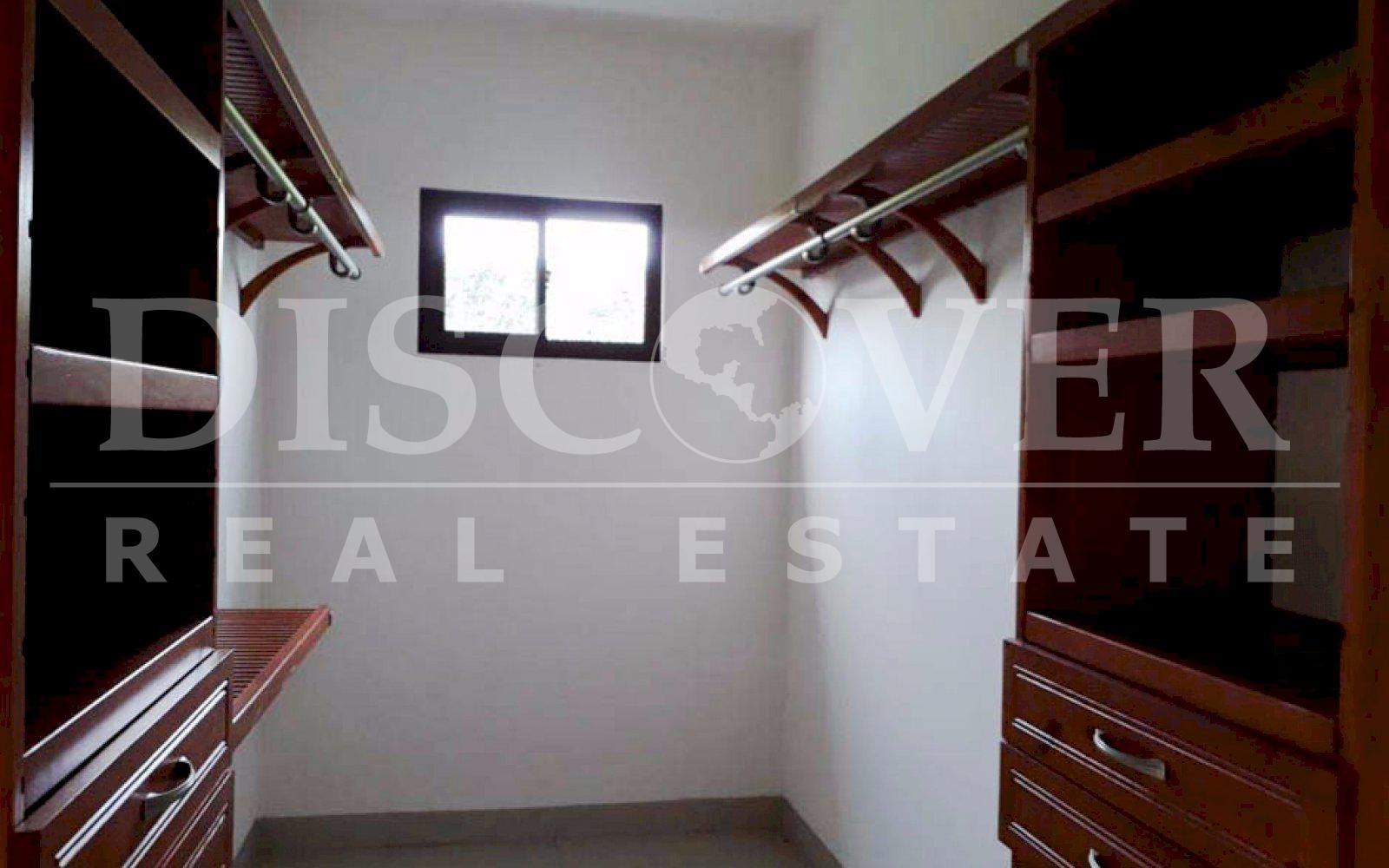 https://images.discovernica.com/propiedad/1600/Espectacular_casa_venta_renta_estancia_santo_domingo_4_habitaciones_4.5_ba_os_venta_ID11269_4.jpg