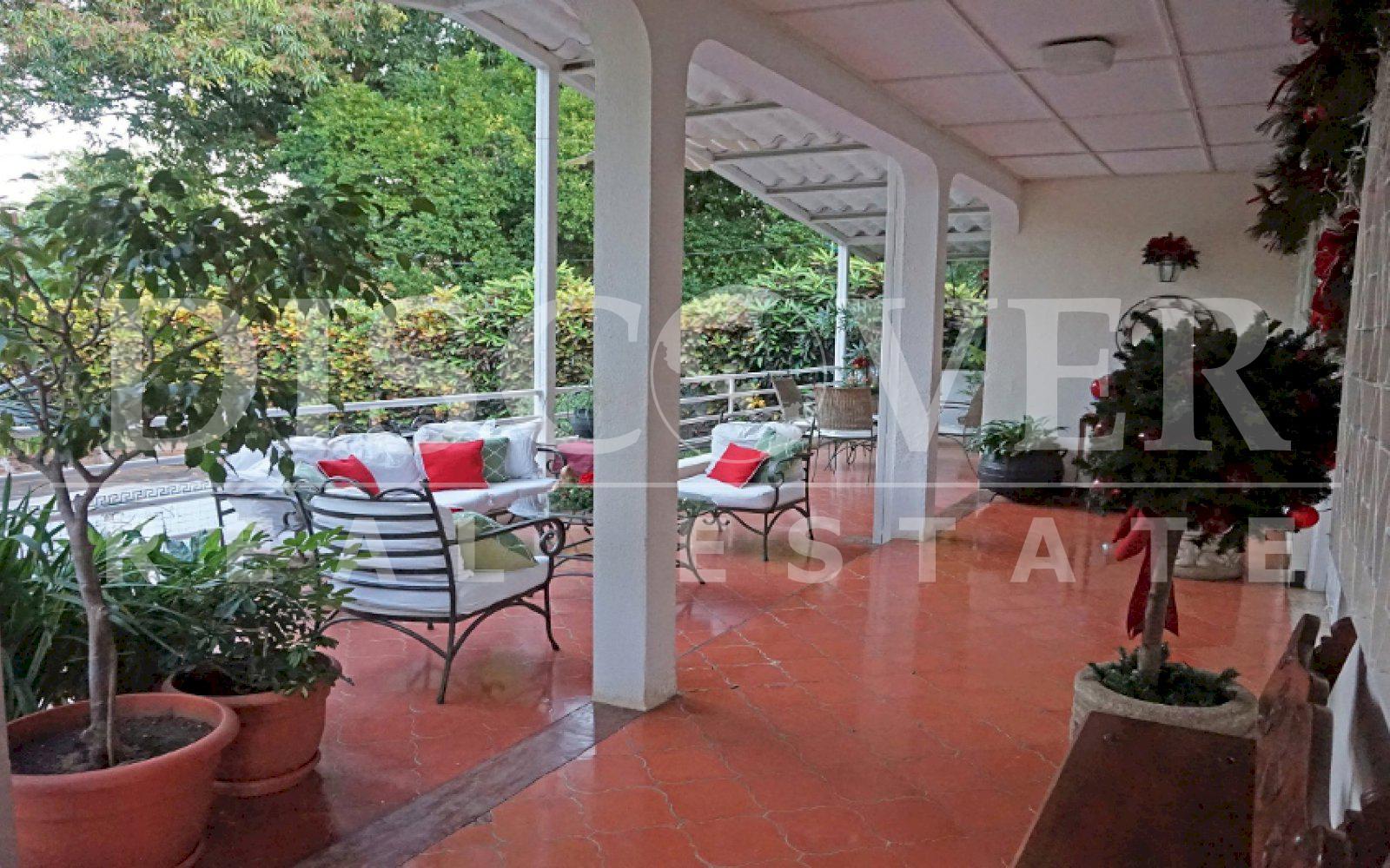 https://images.discovernica.com/propiedad/1600/Fotos_casa_Carr_sur_5.JPG