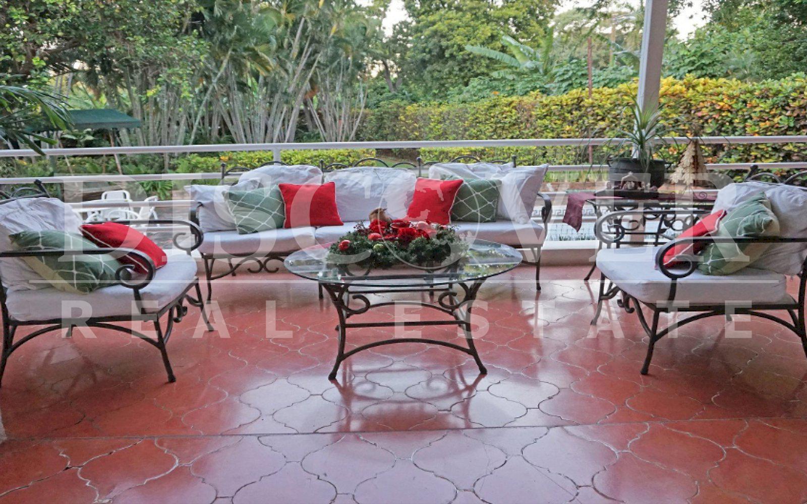https://images.discovernica.com/propiedad/1600/Fotos_casa_Carr_sur_9.JPG