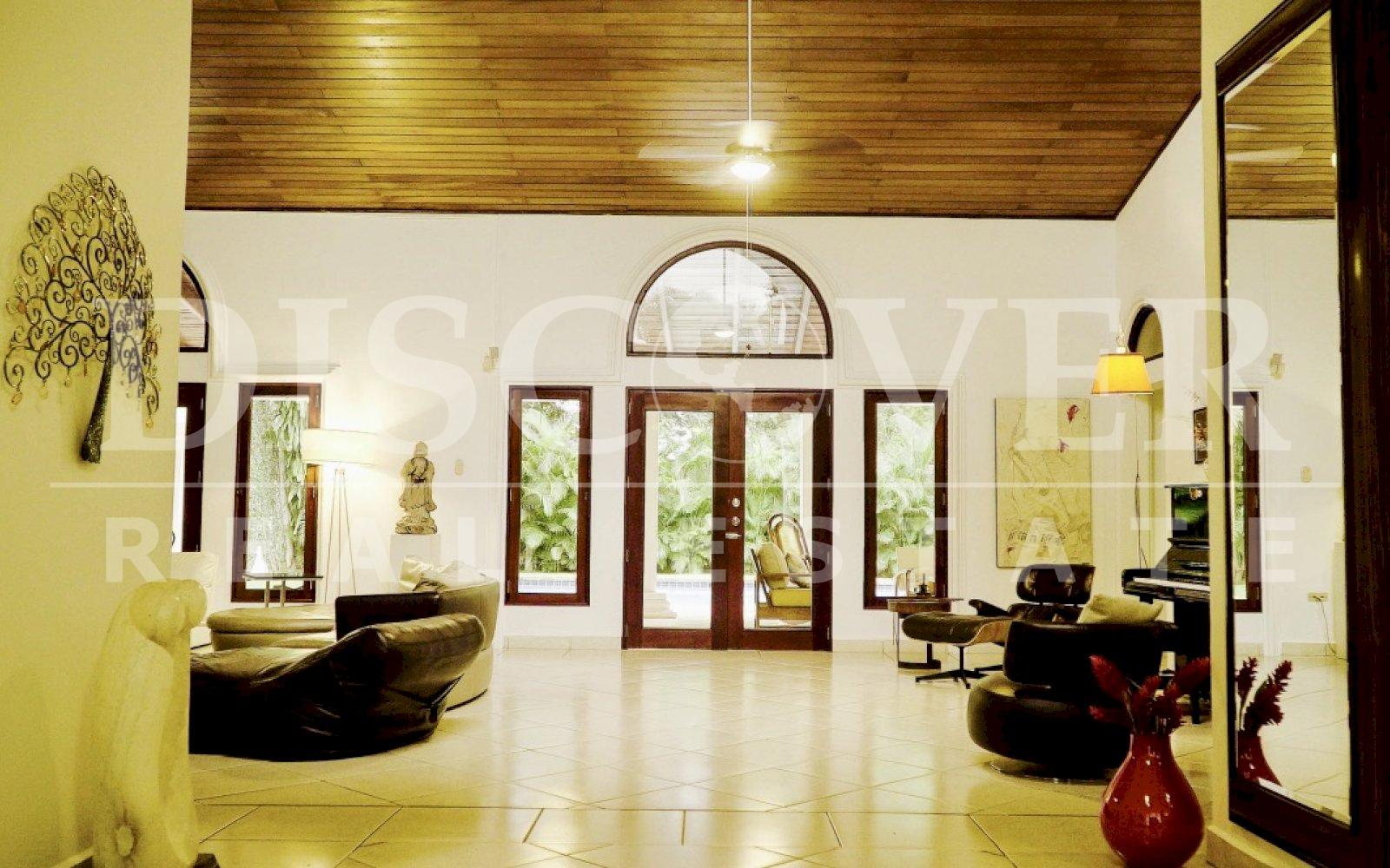 https://images.discovernica.com/propiedad/1600/H8Y5i6gWSuKEOui0_D3QDw_thumb_9ab3.jpg