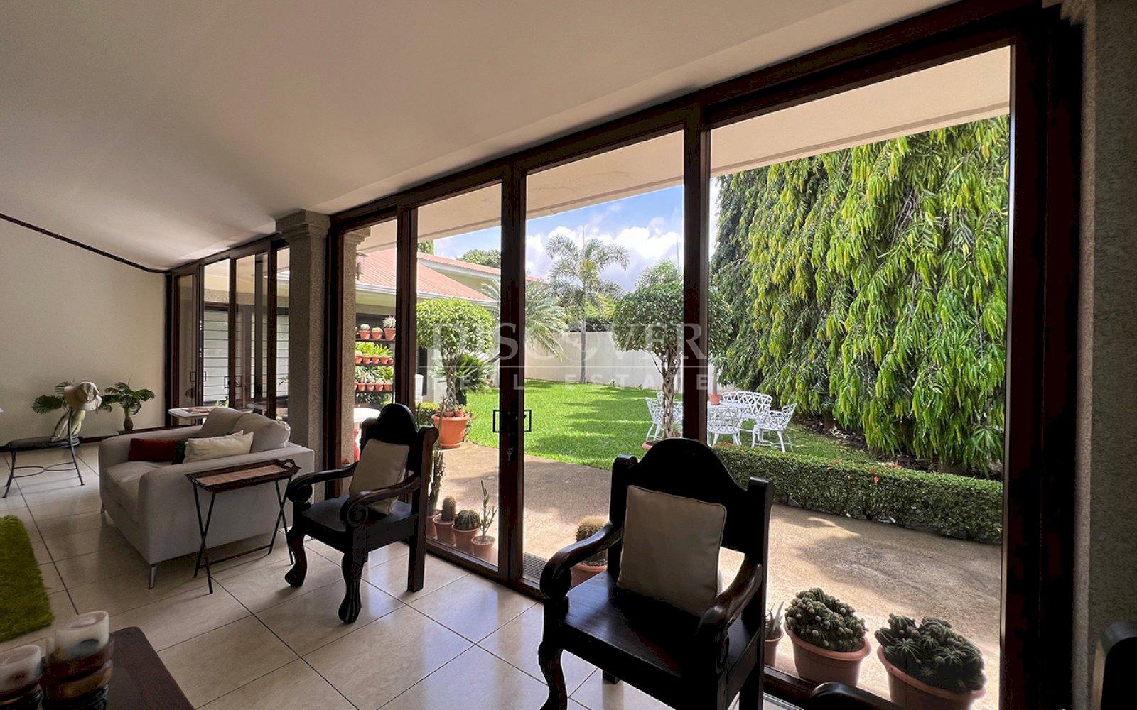https://images.discovernica.com/propiedad/1600/ID11169_4.jpg