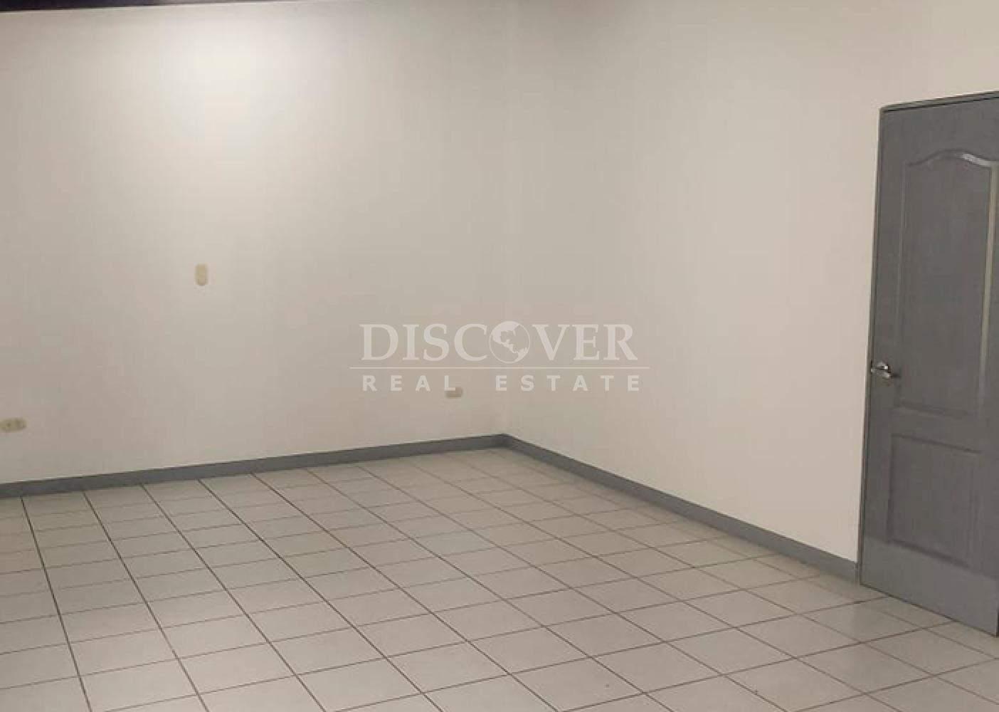  Office space for rent in Los Robles