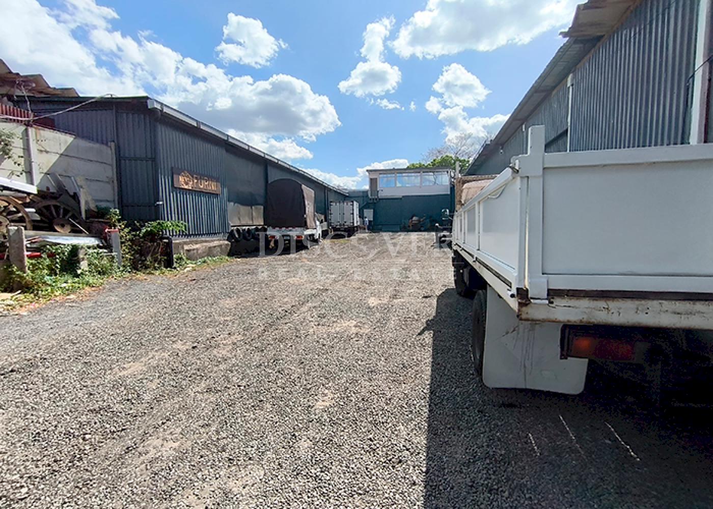  Warehouse for rent on main road - Carretera a Masaya