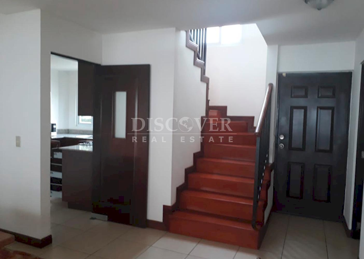  Semi-furnished house for rent in Las Colinas