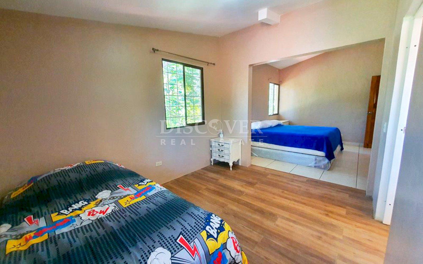  Three-story house for sale in Carretera Vieja Leon 