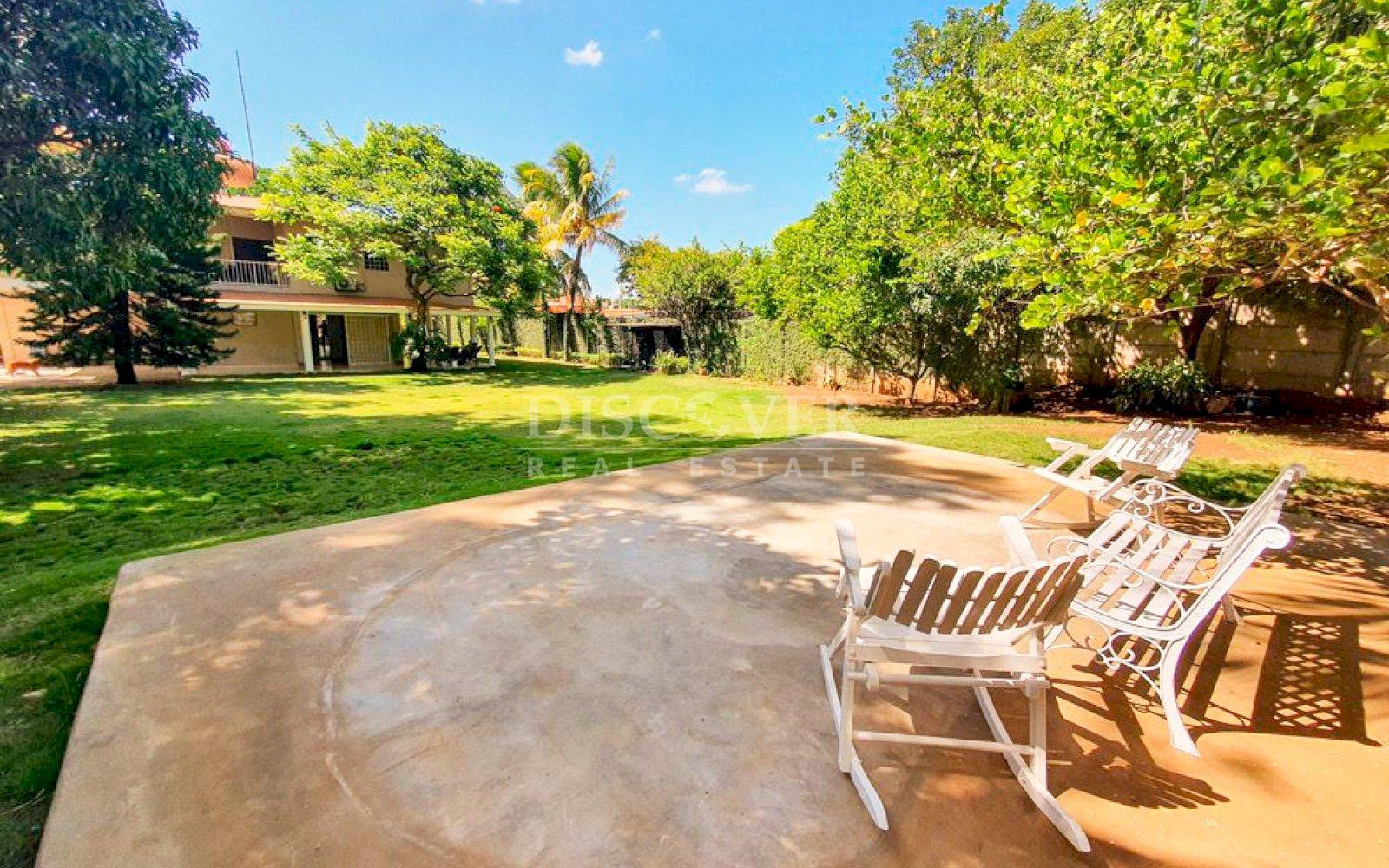  Three-story house for sale in Carretera Vieja Leon 