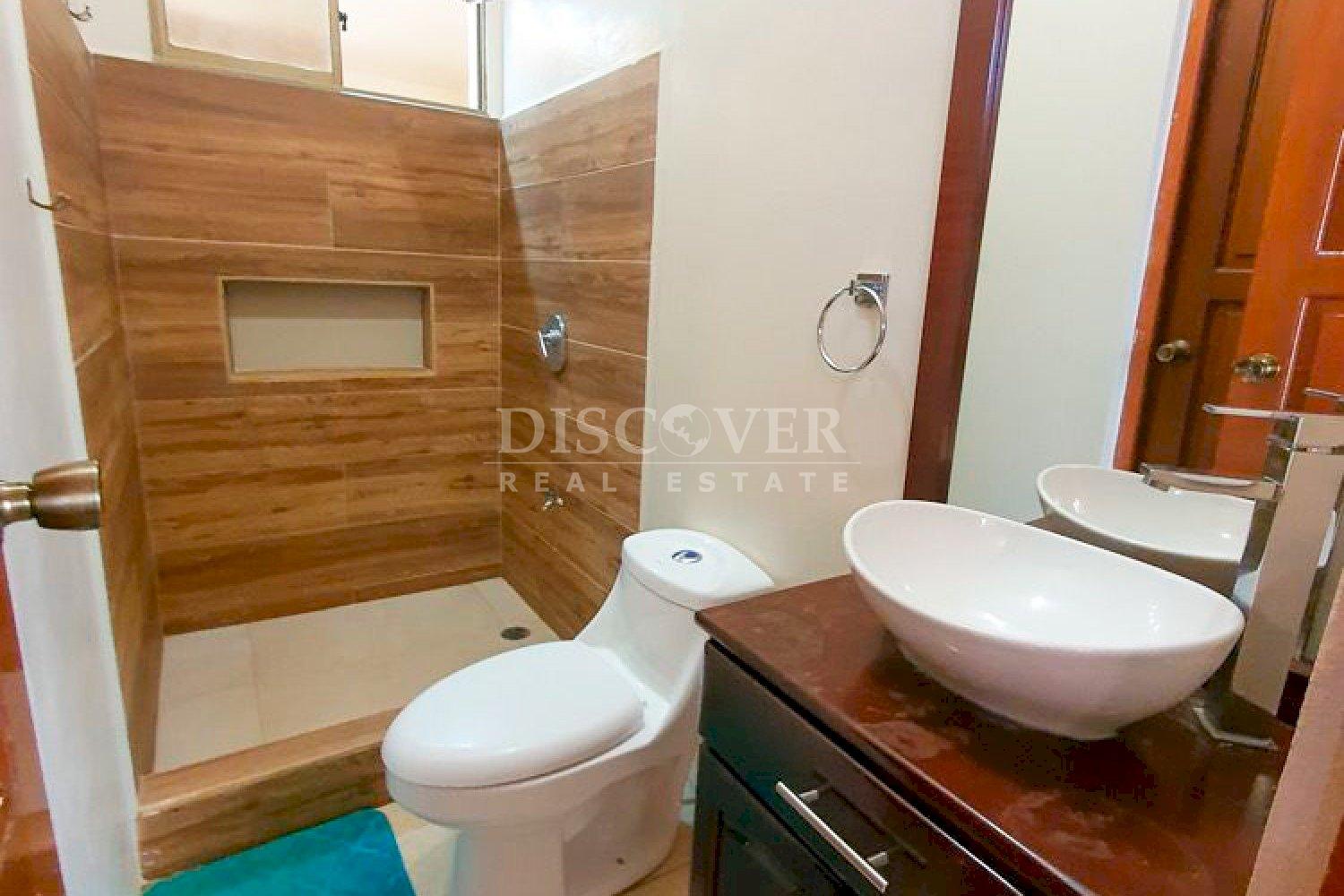  Three-story house for sale in Carretera Vieja Leon 