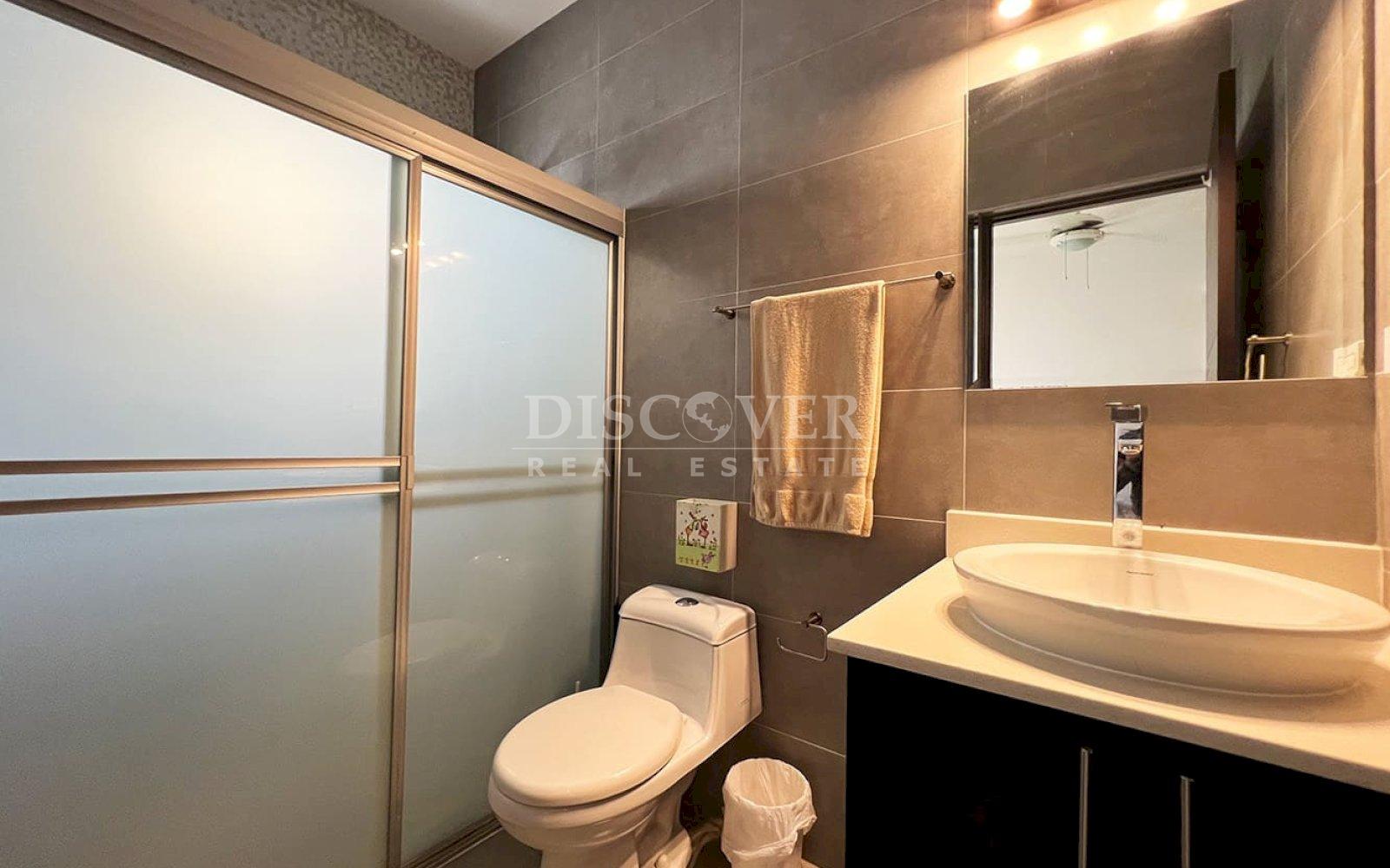  House for Rent Located in Central Managua Condominium