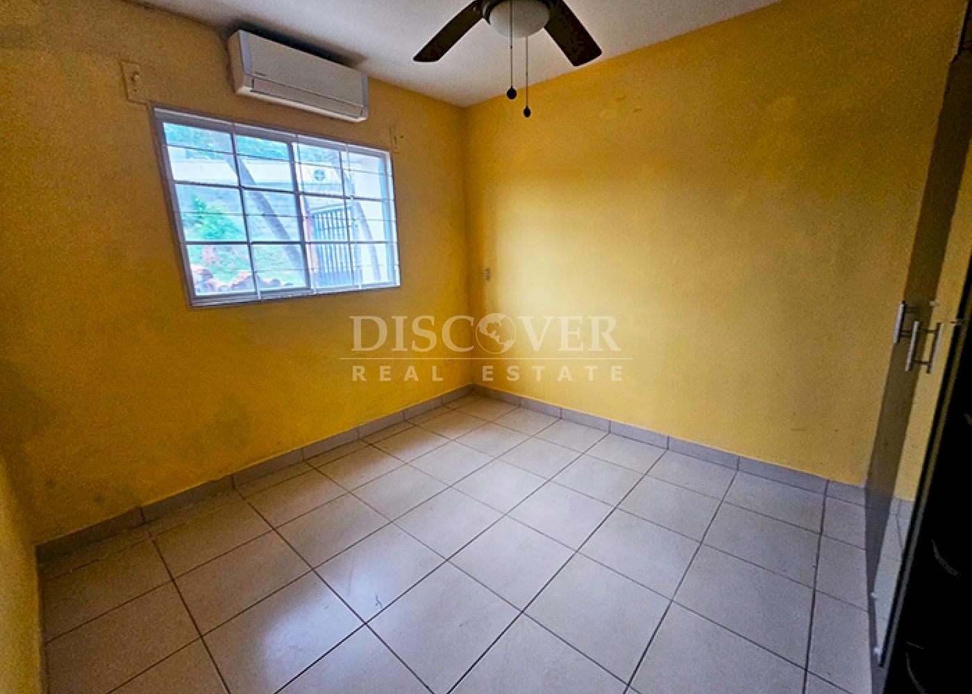  HOUSE FOR SALE IN RESIDENTIAL VILLA FRANCA