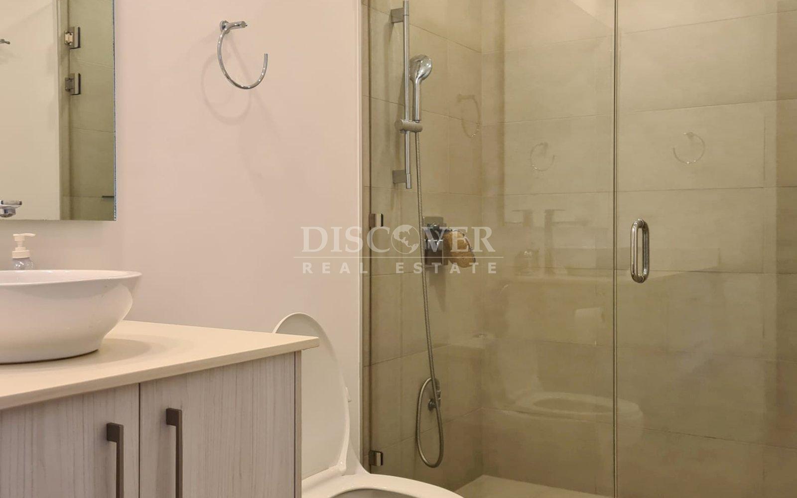  Apartment for Sale in Villa Fontana with spectacular lake views