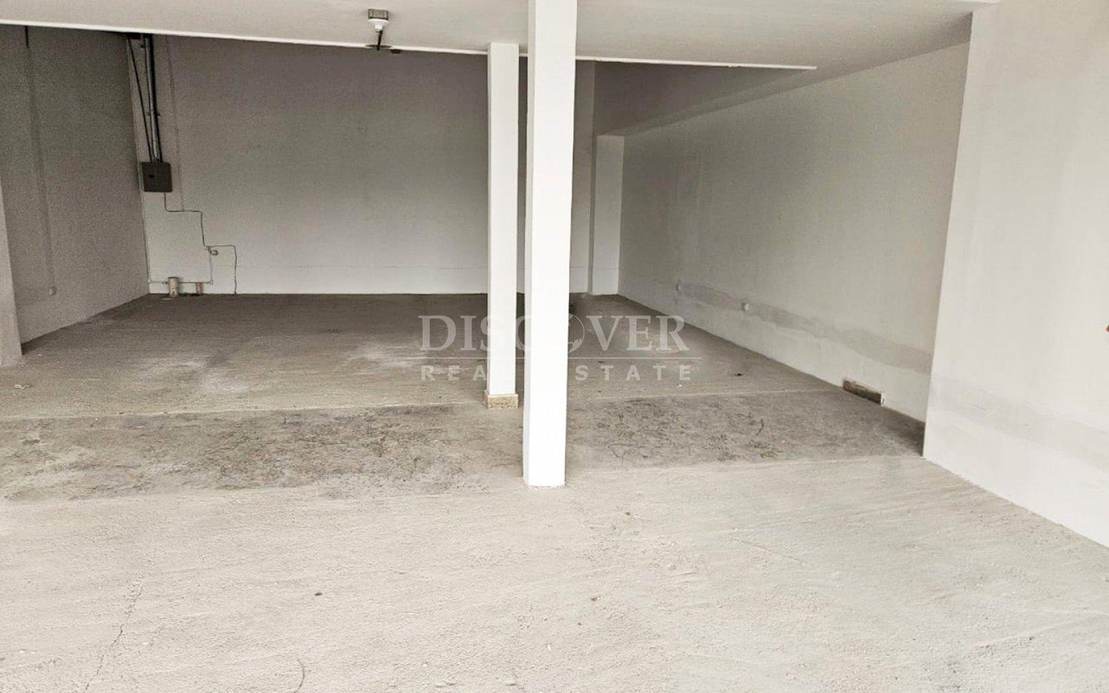  Modules for rent in high commercial flow area 