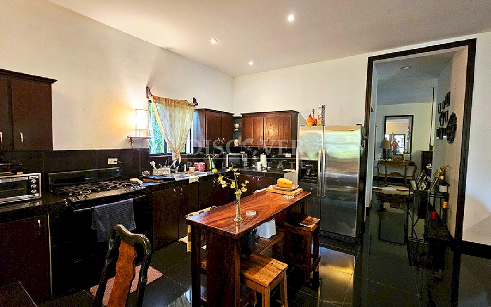  One-story house for sale - road to Ticuantepe