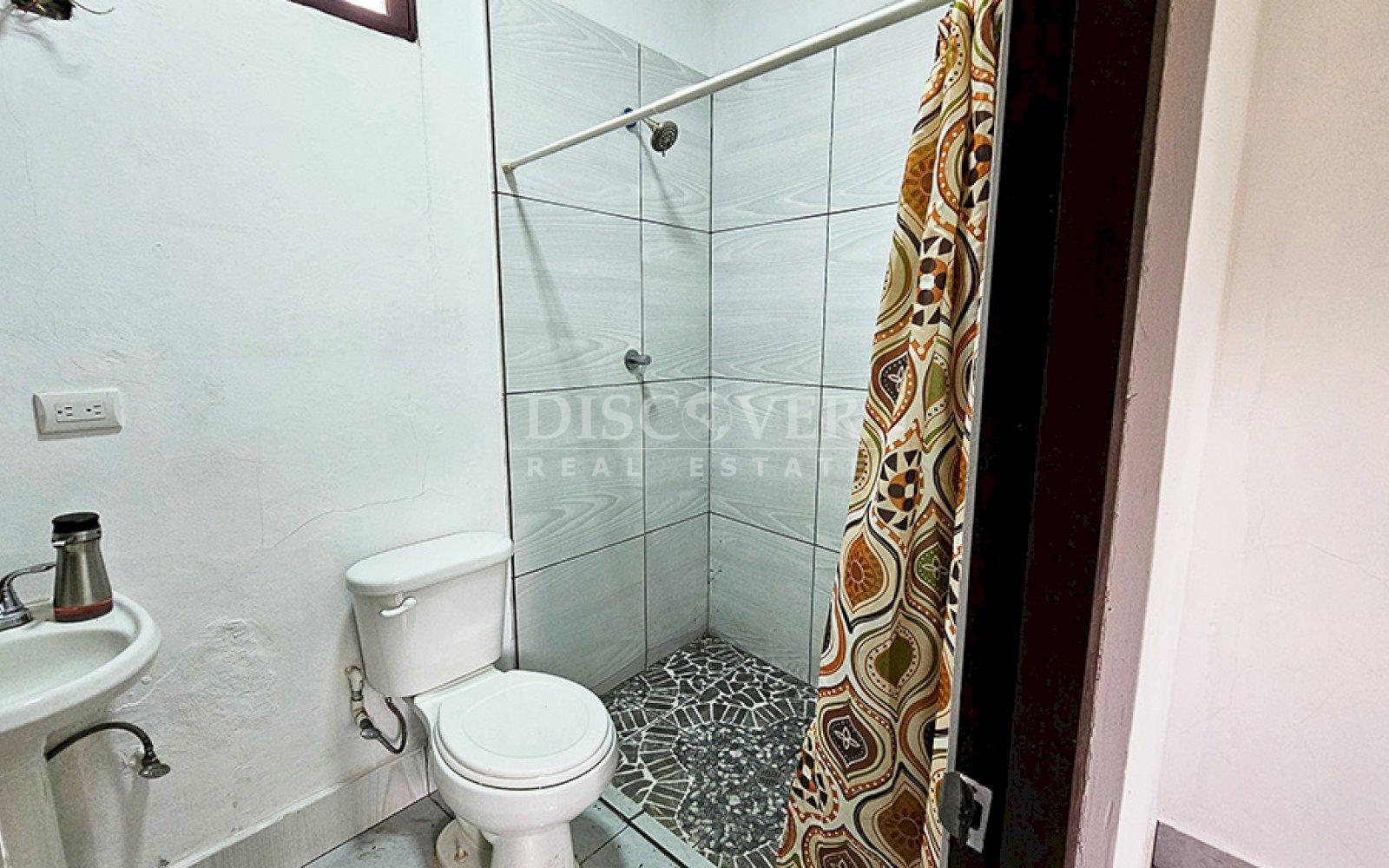  One-story house for sale - road to Ticuantepe