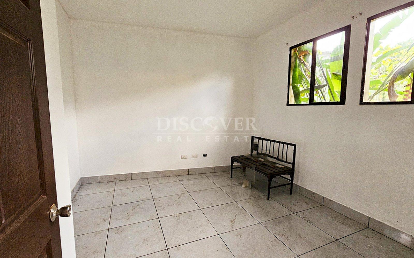  One-story house for sale - road to Ticuantepe