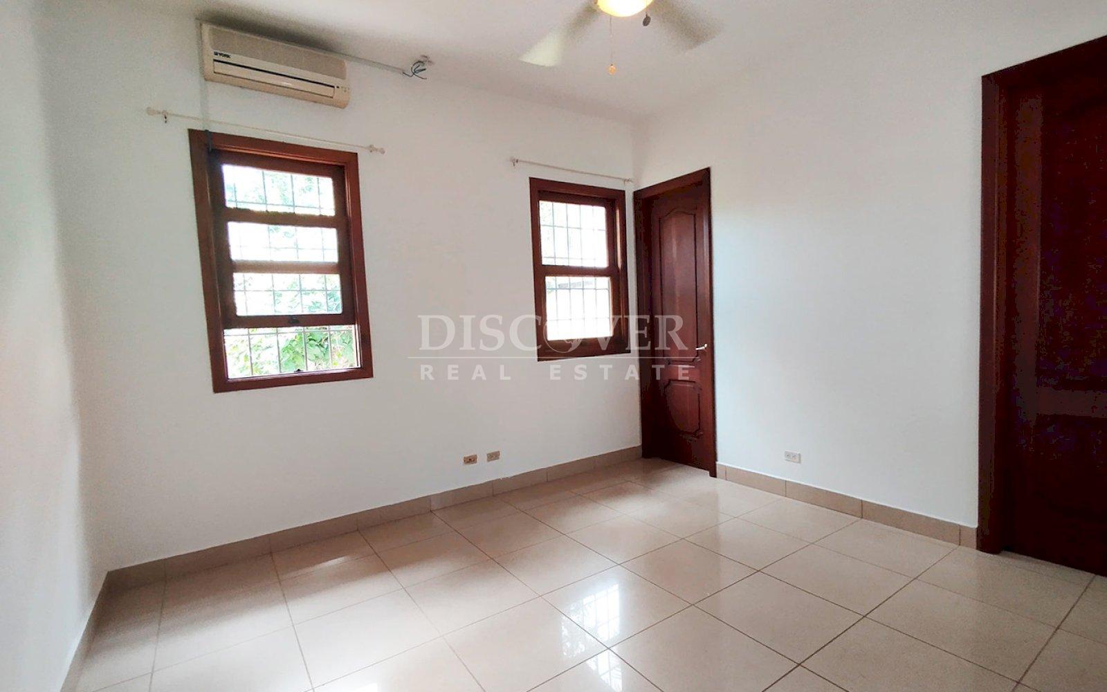 https://images.discovernica.com/propiedad/1600/ID13796_17.jpg