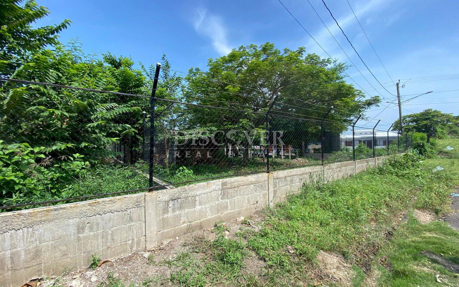  Two lots for sale located in Poneloya 