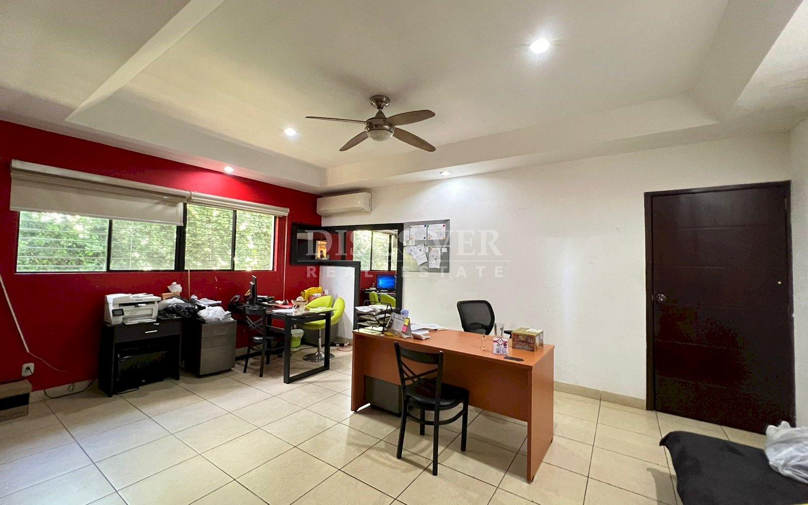 Great Investment Opportunity: Home for Sale in Los Robles