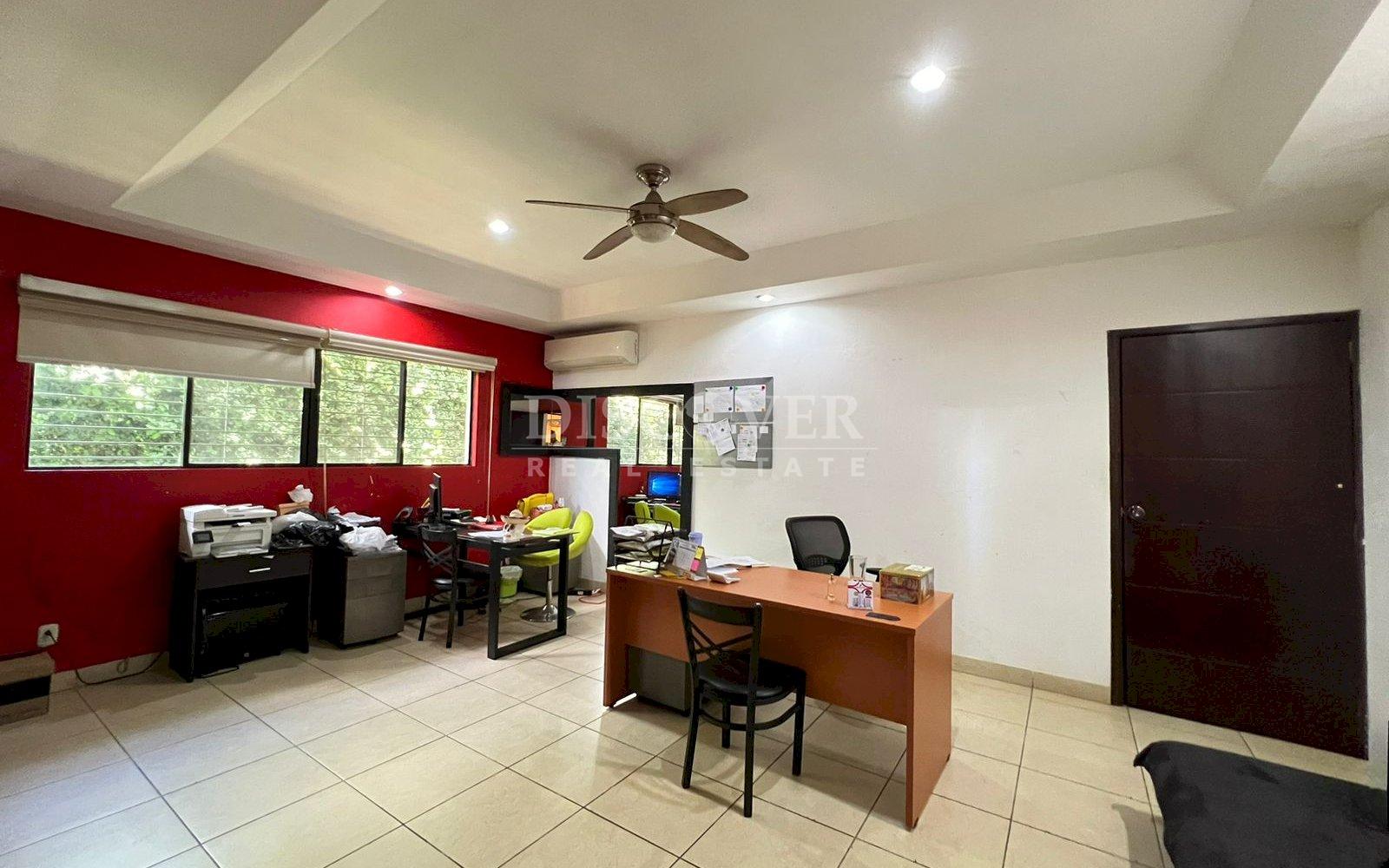 Great Investment Opportunity: Home for Sale in Los Robles