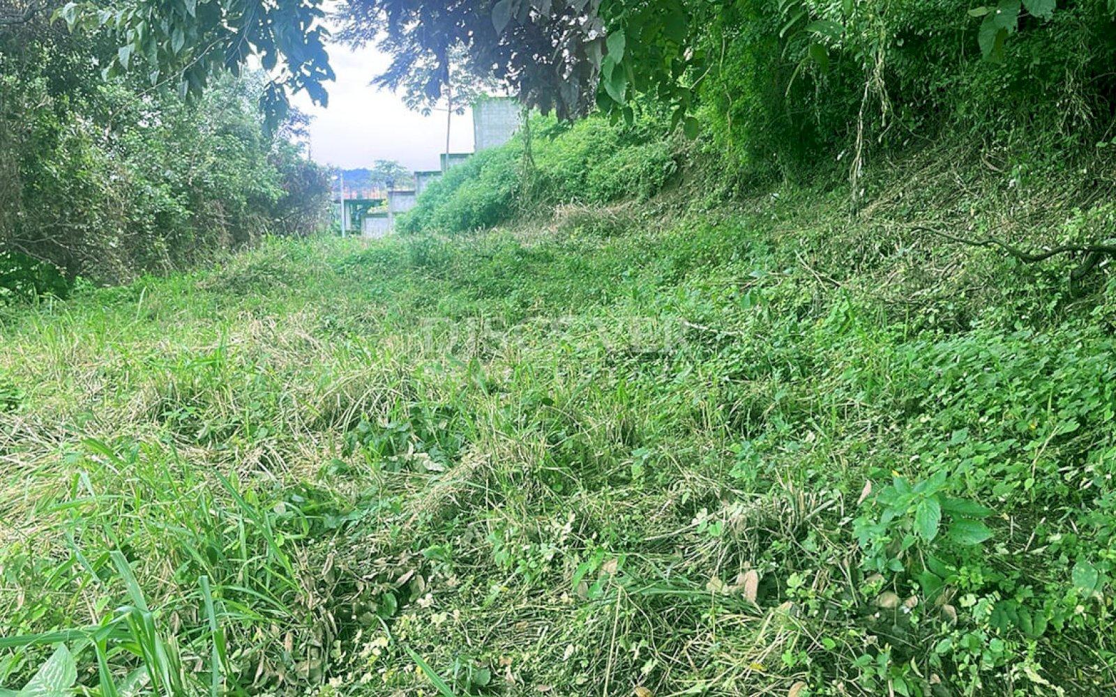  Land for sale with view in Villa Fontana