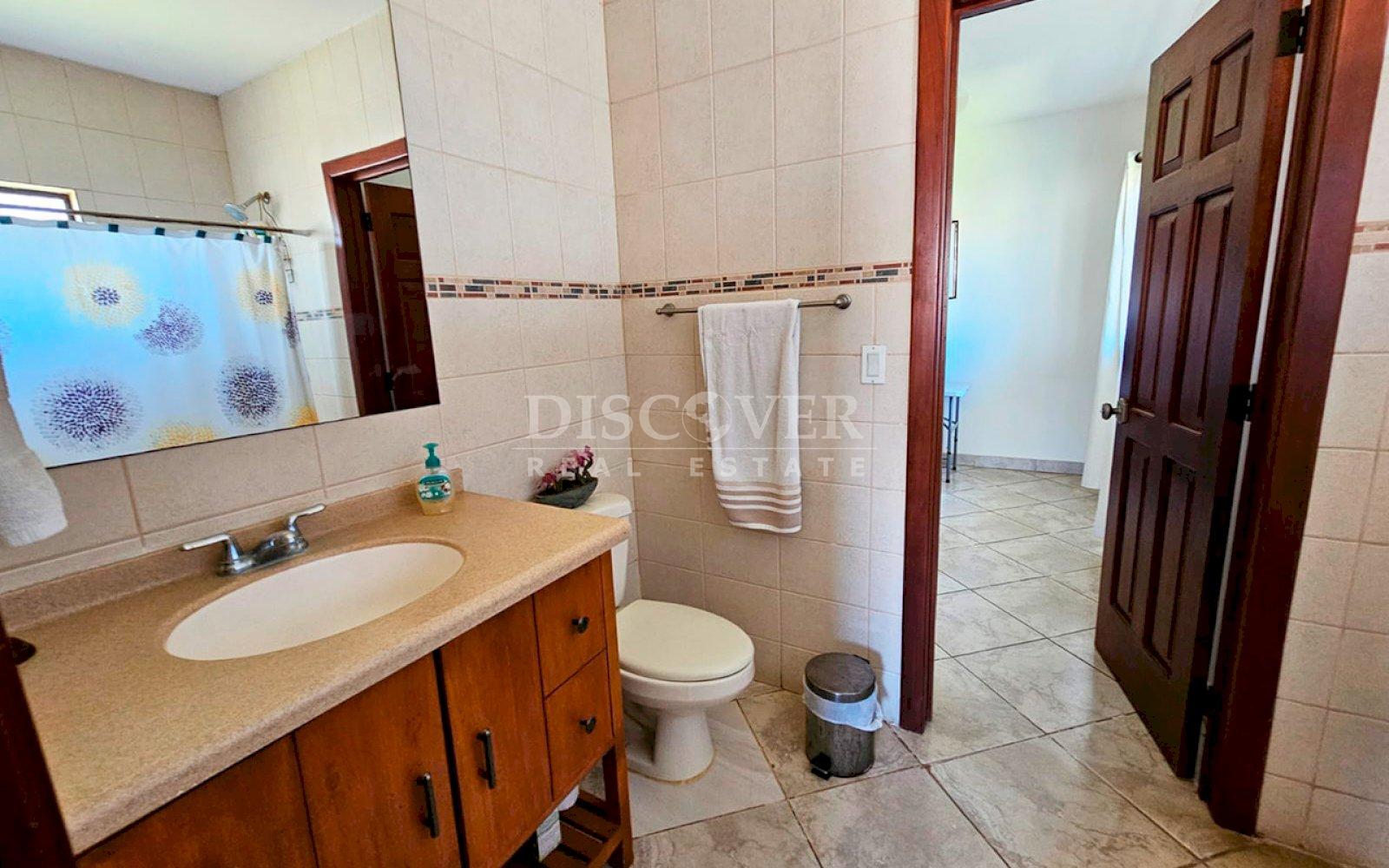  Modern house for sale on the Masaya Highway