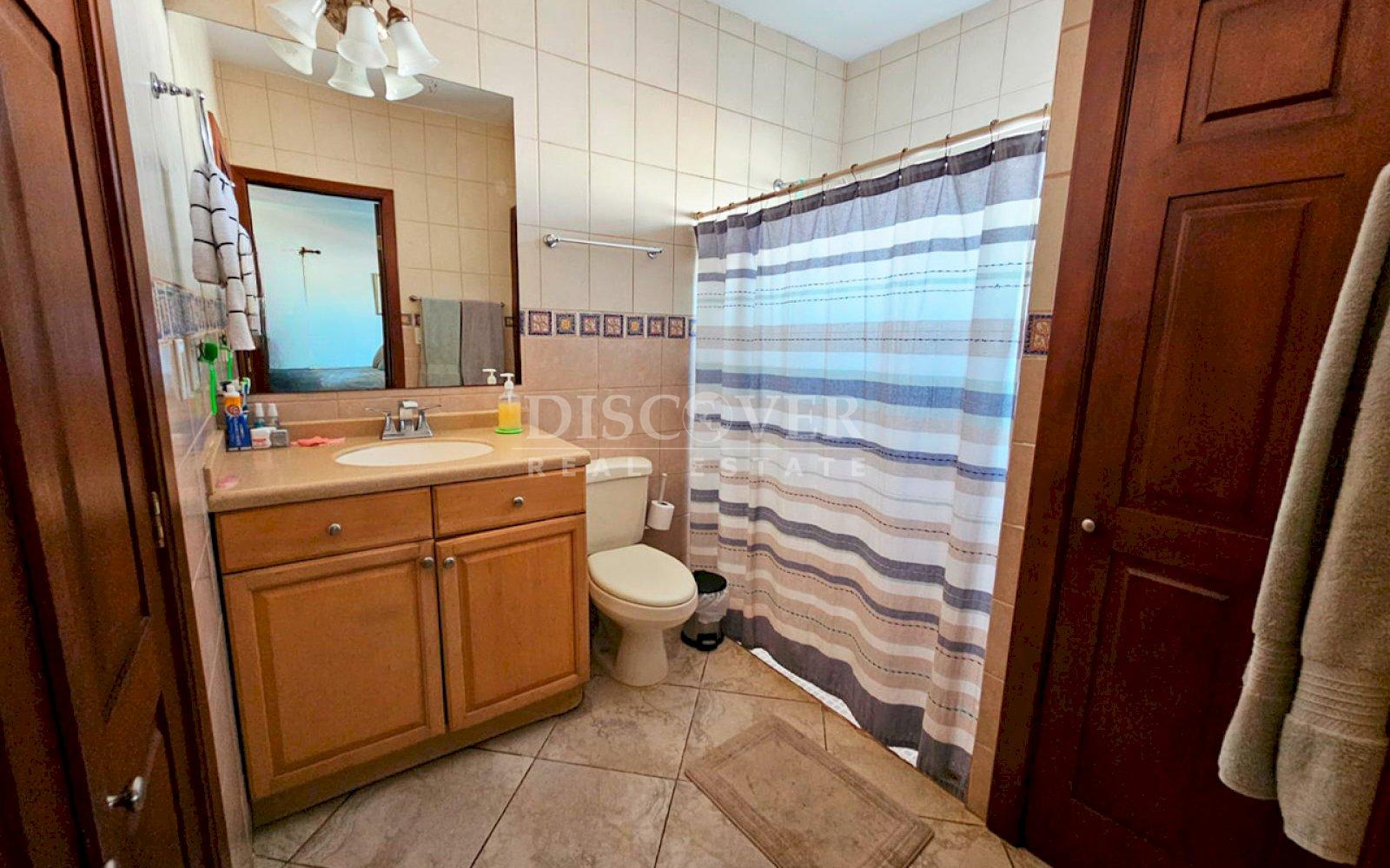  Modern house for sale on the Masaya Highway