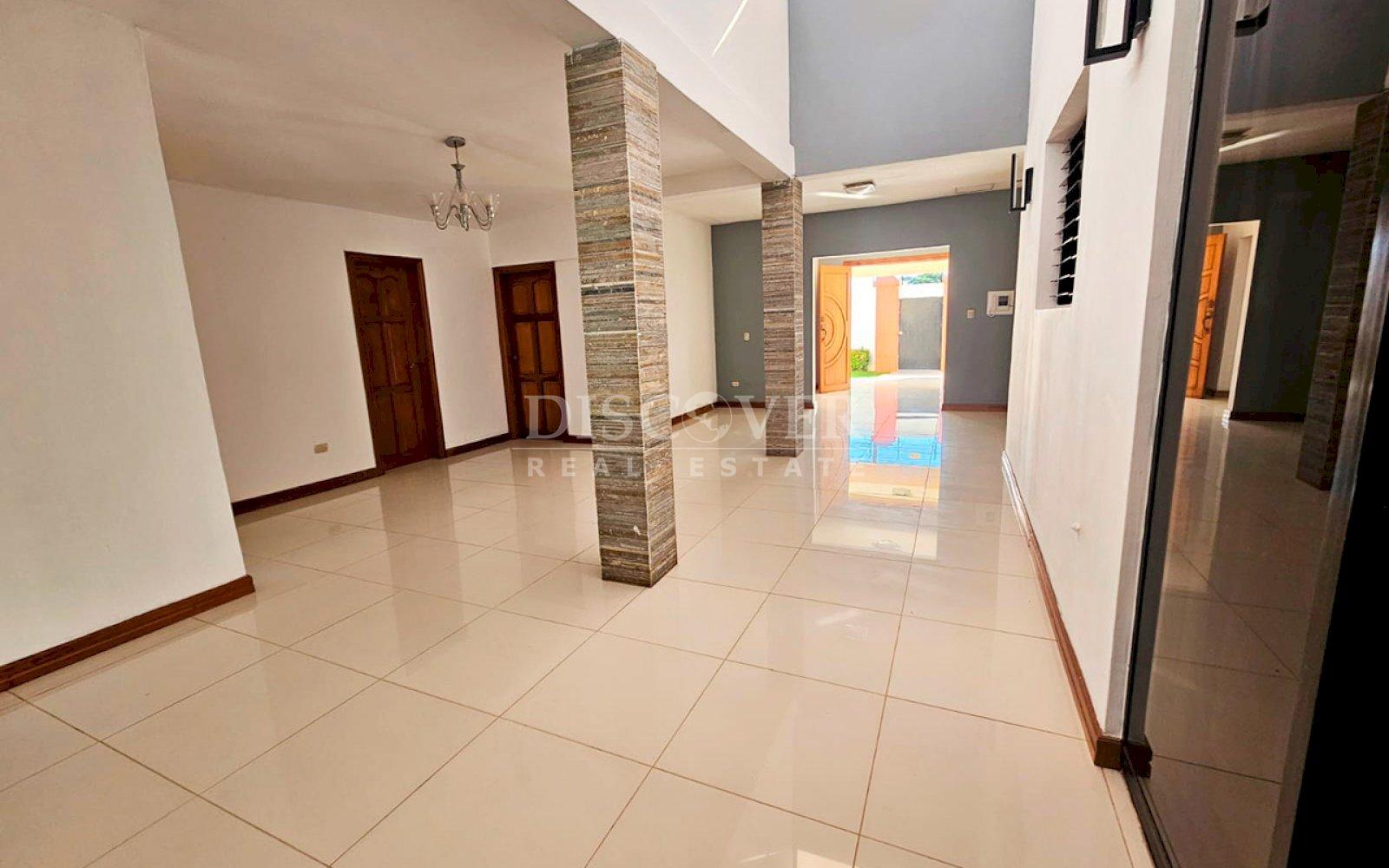  House for rent in Las Colinas