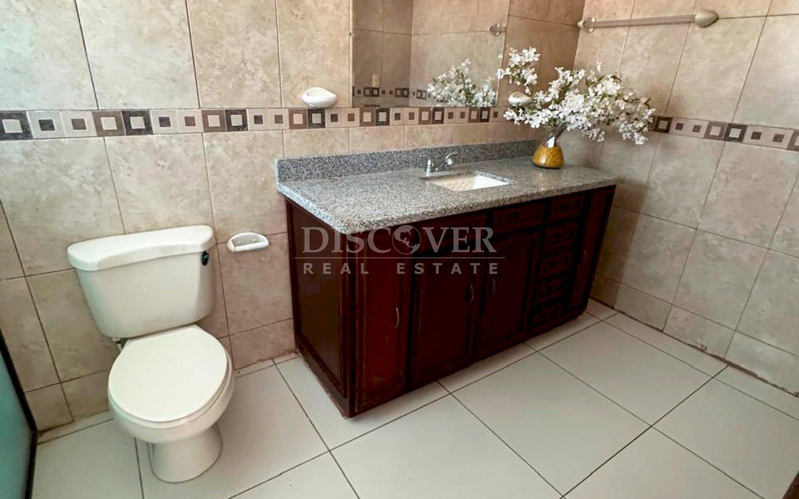  House for rent in Las Colinas