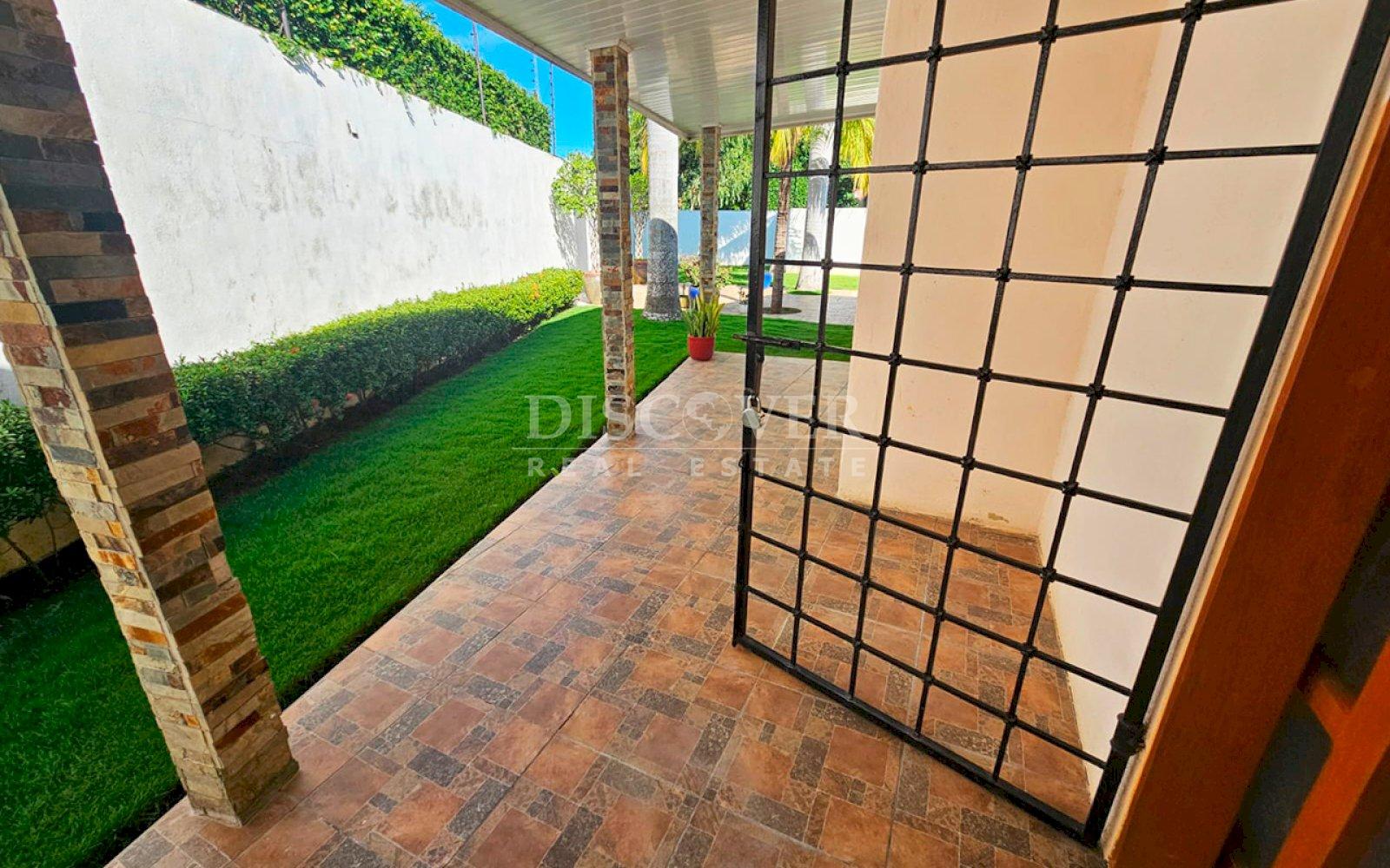  House for rent in Las Colinas