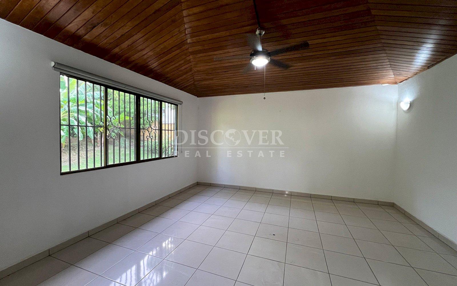  House for rent in residential area in Villa Fontana 