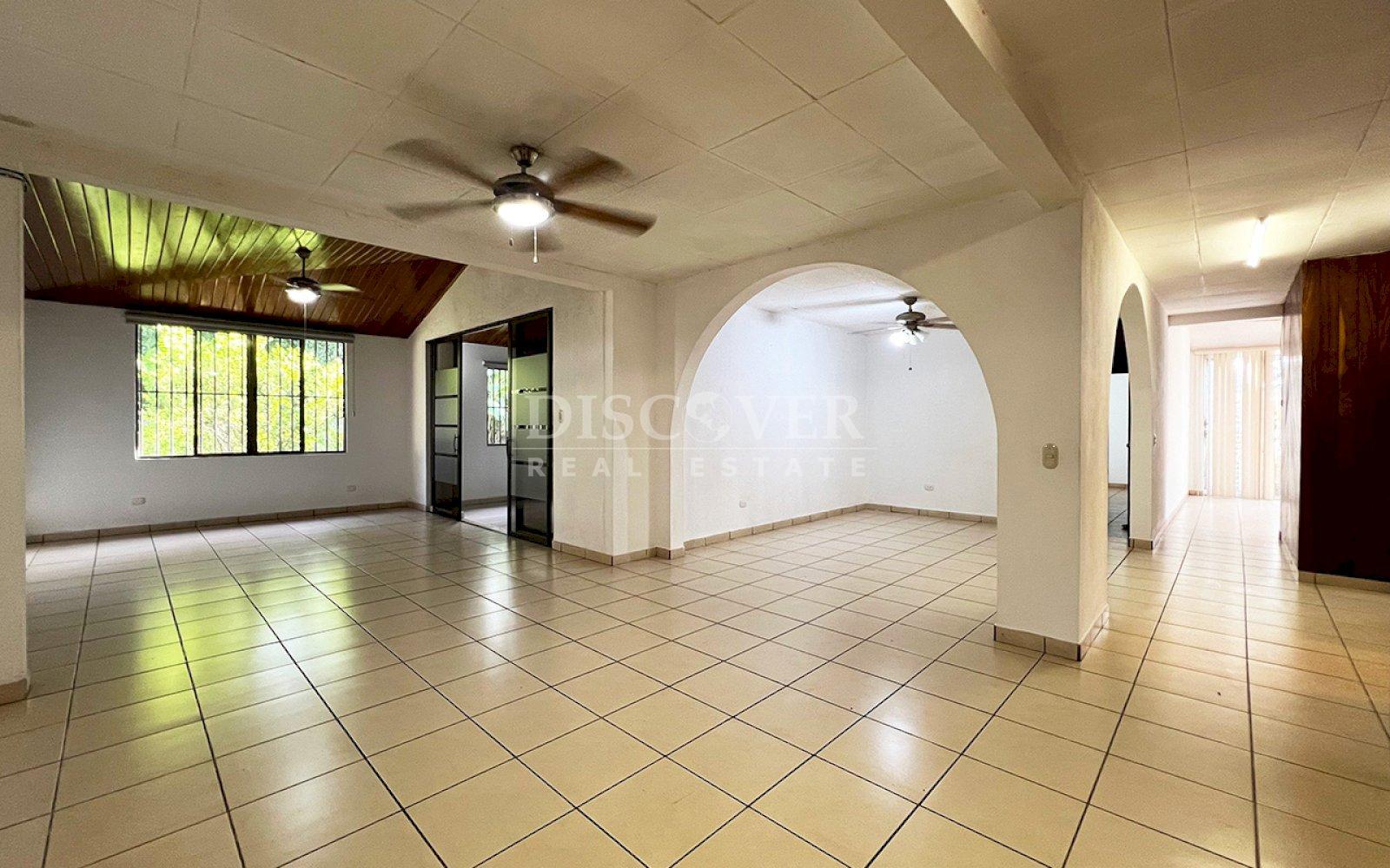  House for rent in residential area in Villa Fontana 