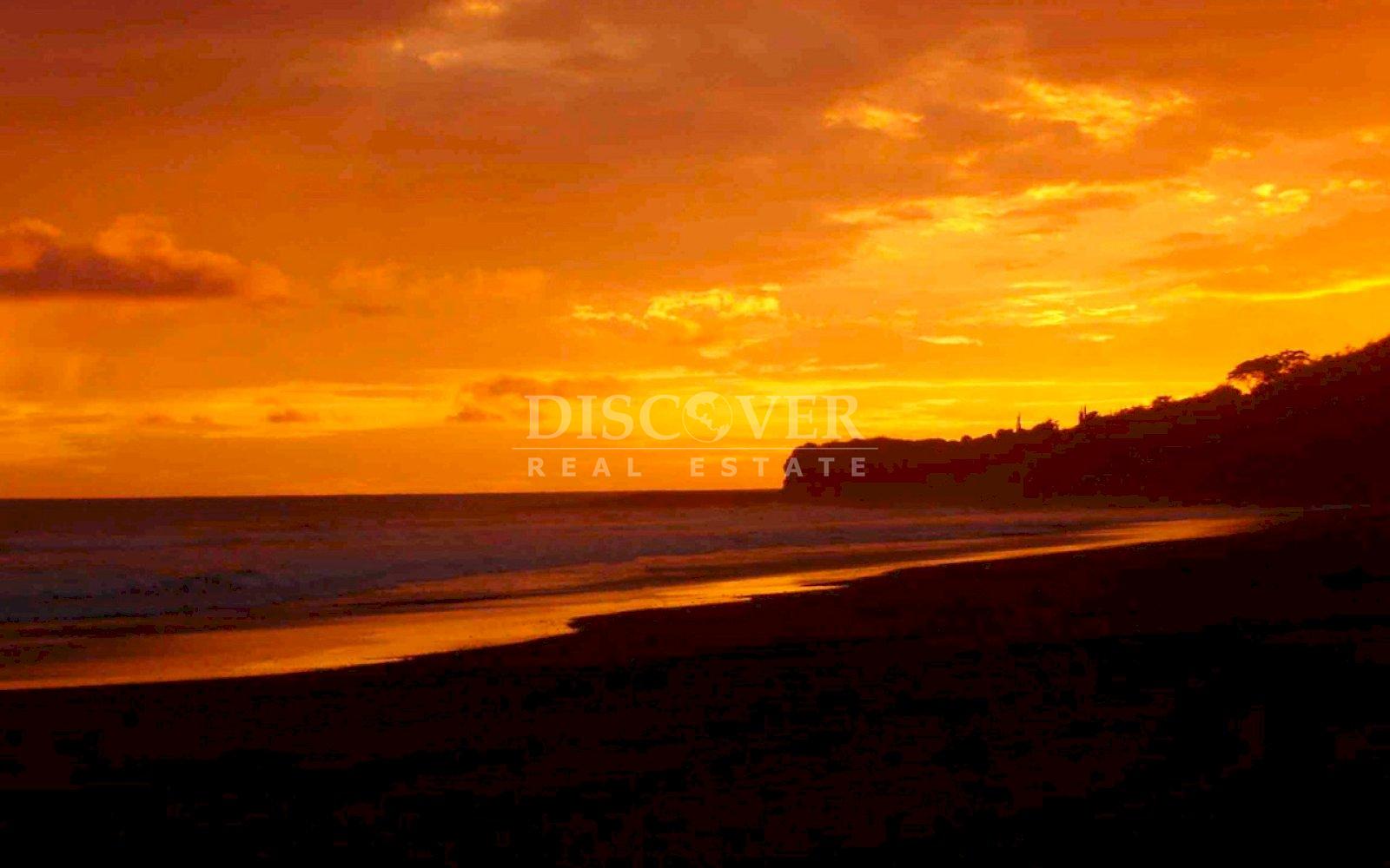  4 exclusive beach lots for sale in Rivas, within a premium urbanization. 