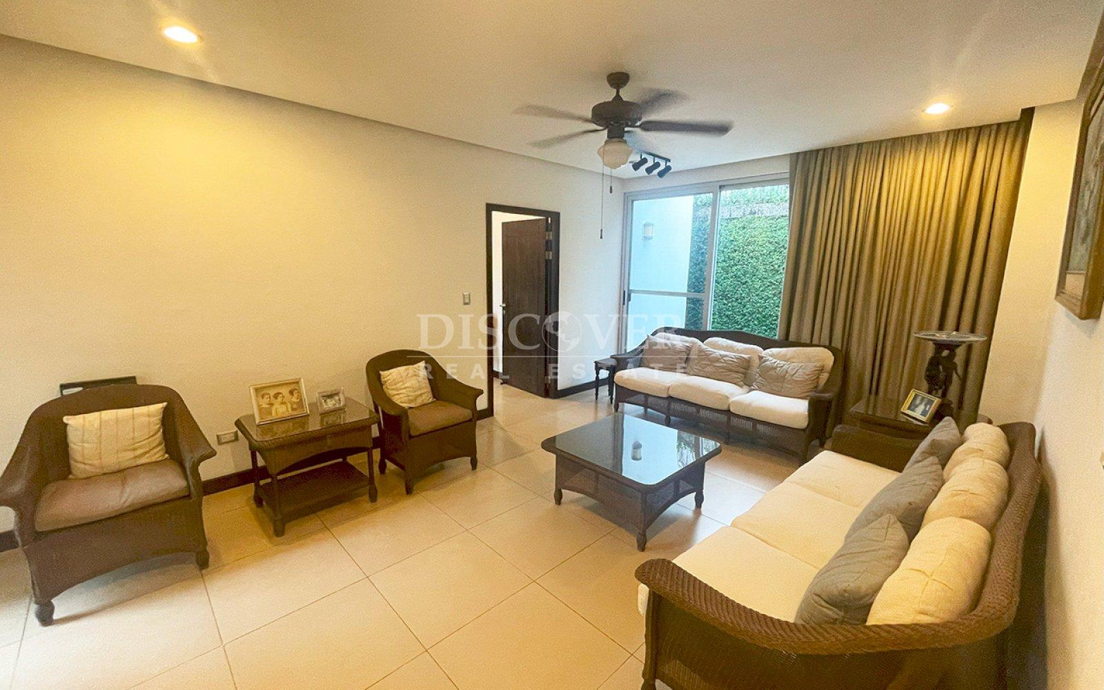  Semi-furnished house for sale in Santo Domingo 